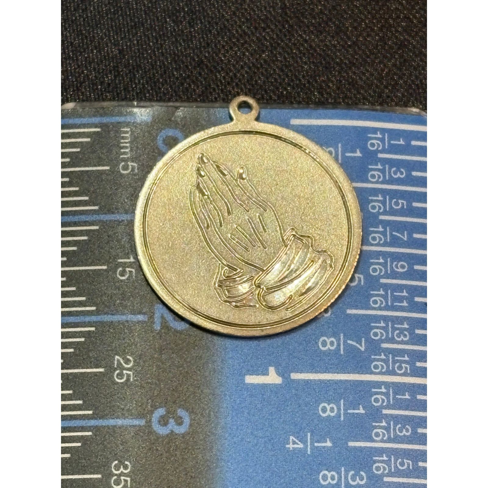 non Vintage Sterling Silver Baptist Praying Hands Medal Pendant Size ONE SIZE - 5 Thumbnail