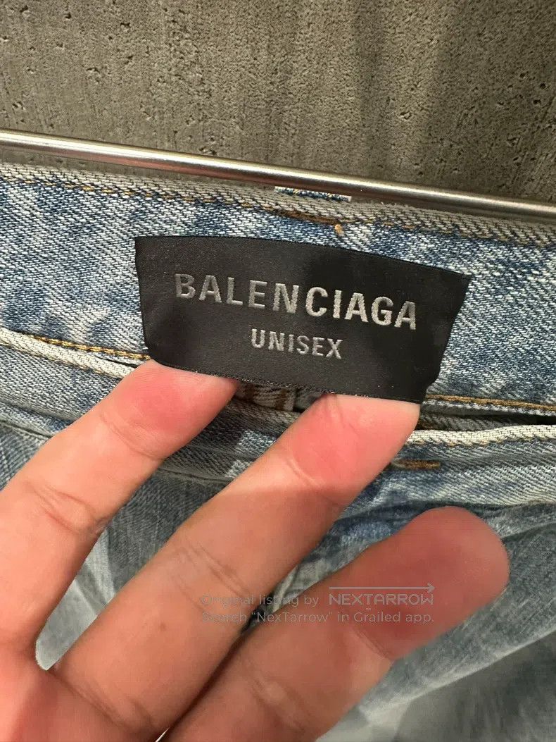 Balenciaga Balenciaga size L Light blue baggy jeans Size US 27 - 3 Thumbnail