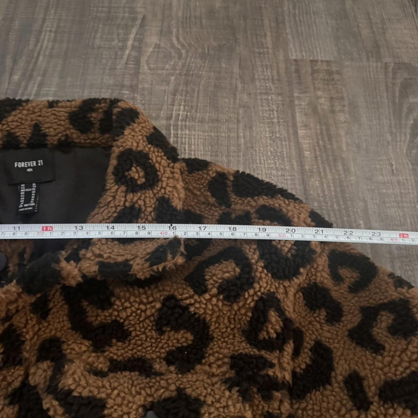Forever 21 FOREVER 21 • VNTG Faux Fur "Leopard" Jacket (XL) Size US XL / EU 56 / 4 - 5 Thumbnail