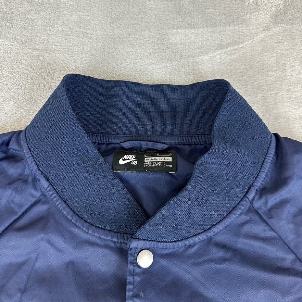 Nike Nike SB Blue Bomber Jacket Men’s Size L Size US L / EU 52-54 / 3 - 2 Thumbnail