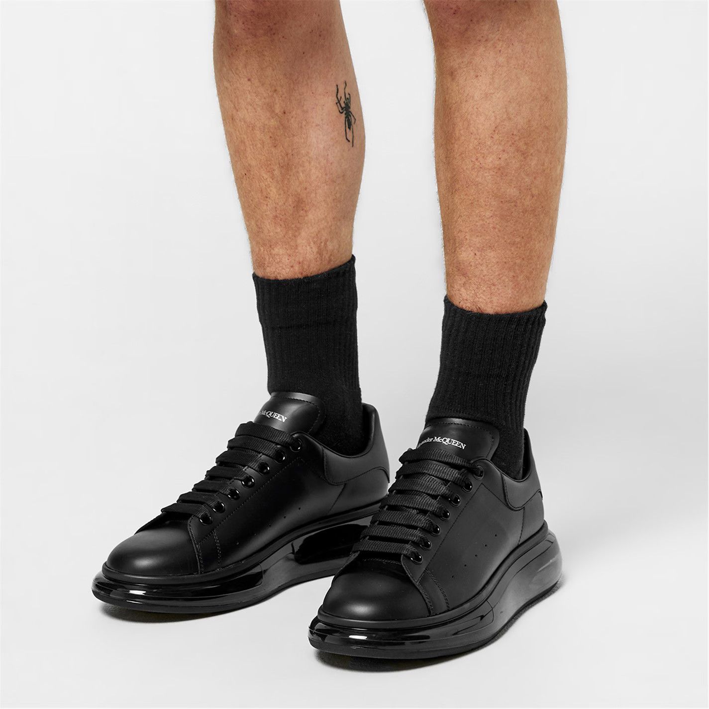Alexander McQueen o1g2r1mq0326 Oversized Trainers in Black Size US 6 / EU 39 - 4 Thumbnail