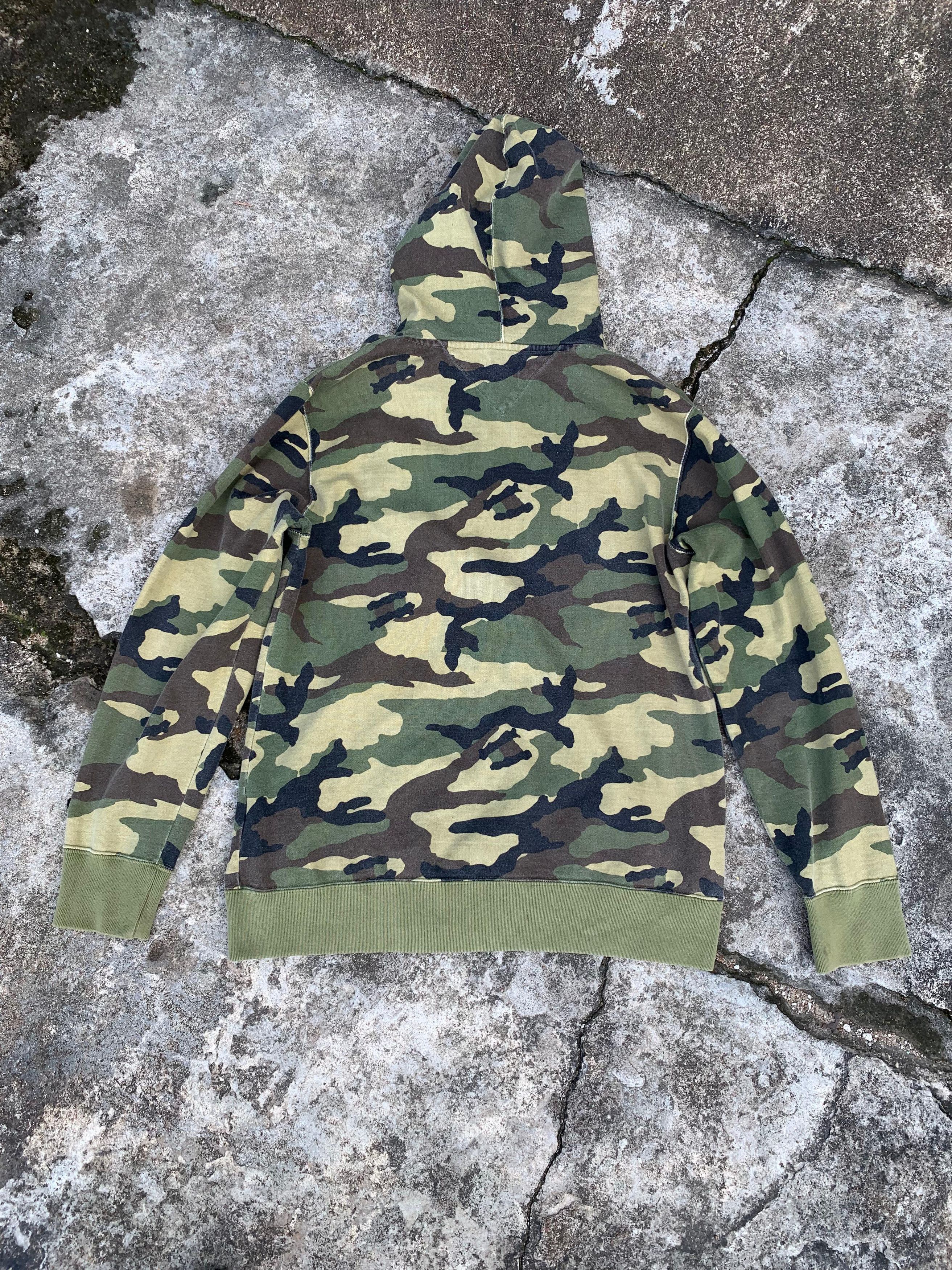 Tommy Hilfiger × Vintage Tommy Hilfiger camo hoodie full zip Size US L / EU 52-54 / 3 - 2 Thumbnail
