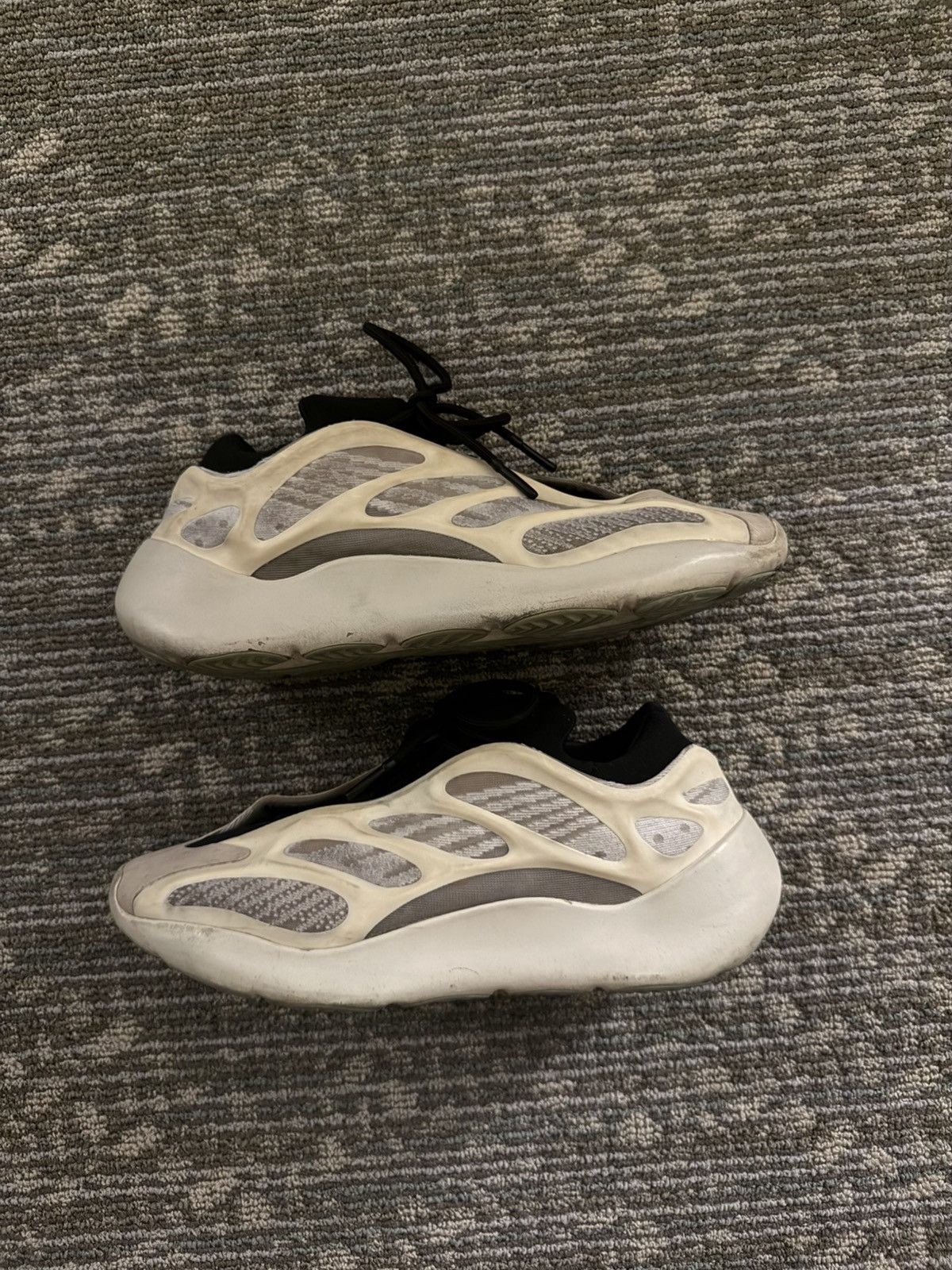 Adidas Adidas Yeezy 700 V3 “Azael” Size US 12 / EU 45 - 1 Thumbnail