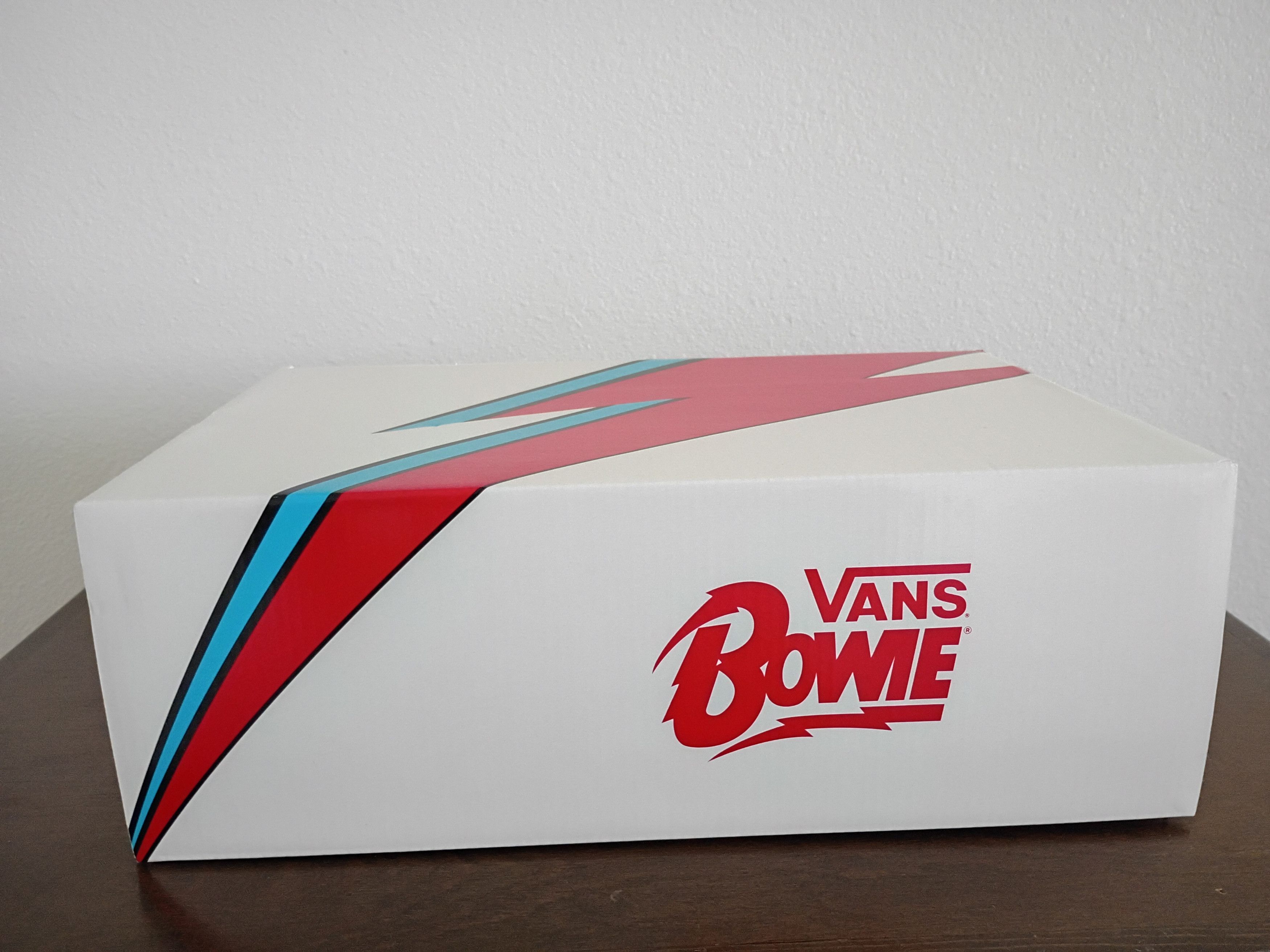 Vans David Bowie Sk8-Hi Size US 11.5 / EU 44-45 - 7 Thumbnail