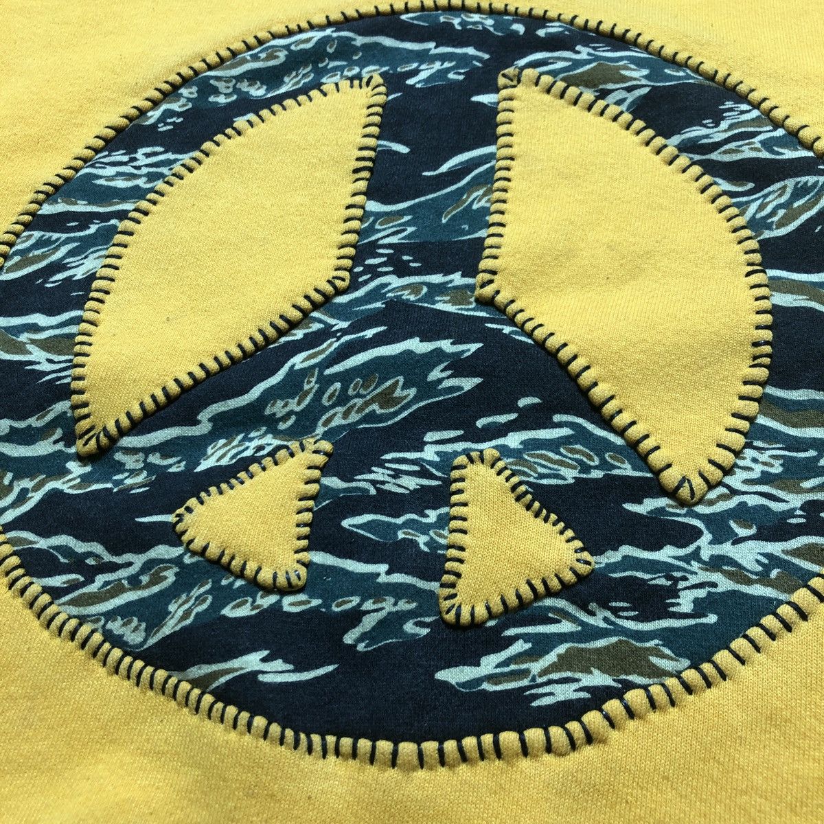 Russell Athletic × Vintage Vintage Russell Athletic Custom Made “Peace” Size US L / EU 52-54 / 3 - 6 Thumbnail