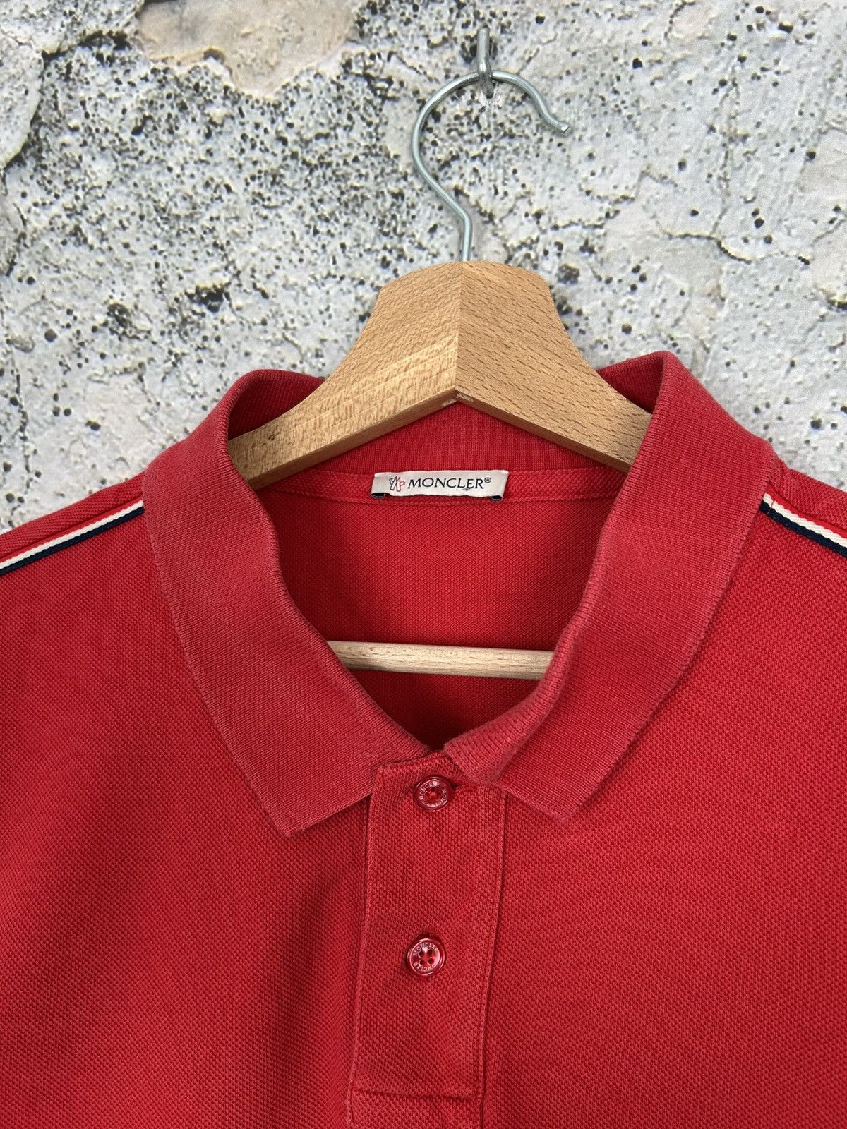 Moncler Vintage Moncler Maglia Polo Manica Corta Red Luxury Rare Size US L / EU 52-54 / 3 - 4 Thumbnail