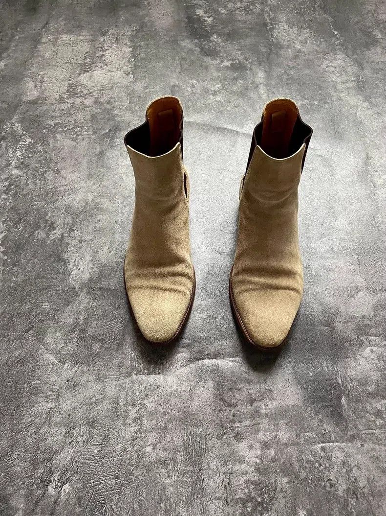 Saint Laurent Paris Saint Laurent Paris Camel Suede Basic Chelsea Boots Size US 11 / EU 44 - 1 Thumbnail