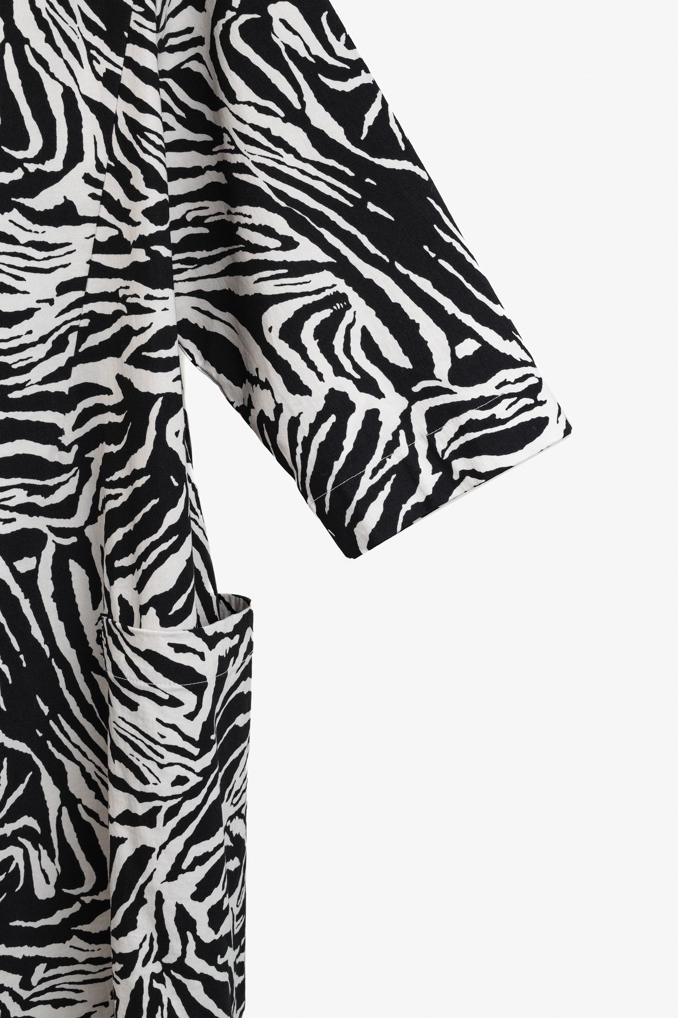 Other Ayrtight Black and Beige Zebra Print Swing Coat Size L / US 10 / IT 46 - 6 Thumbnail