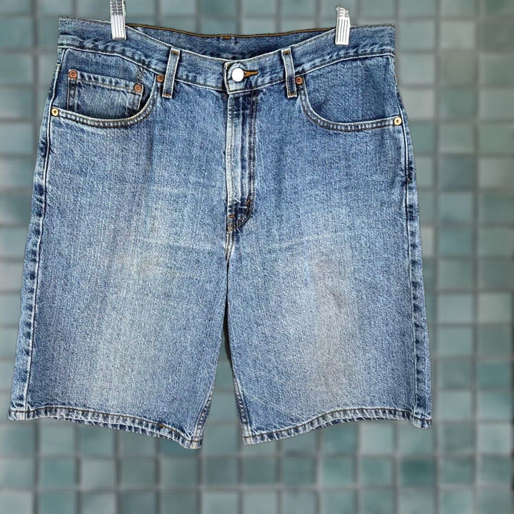 Levi's Levi's Denim Shorts Mens 550 Flat Front Relaxed Fit Casual 34 Blue Size US 34 / EU 50 - 1 Thumbnail