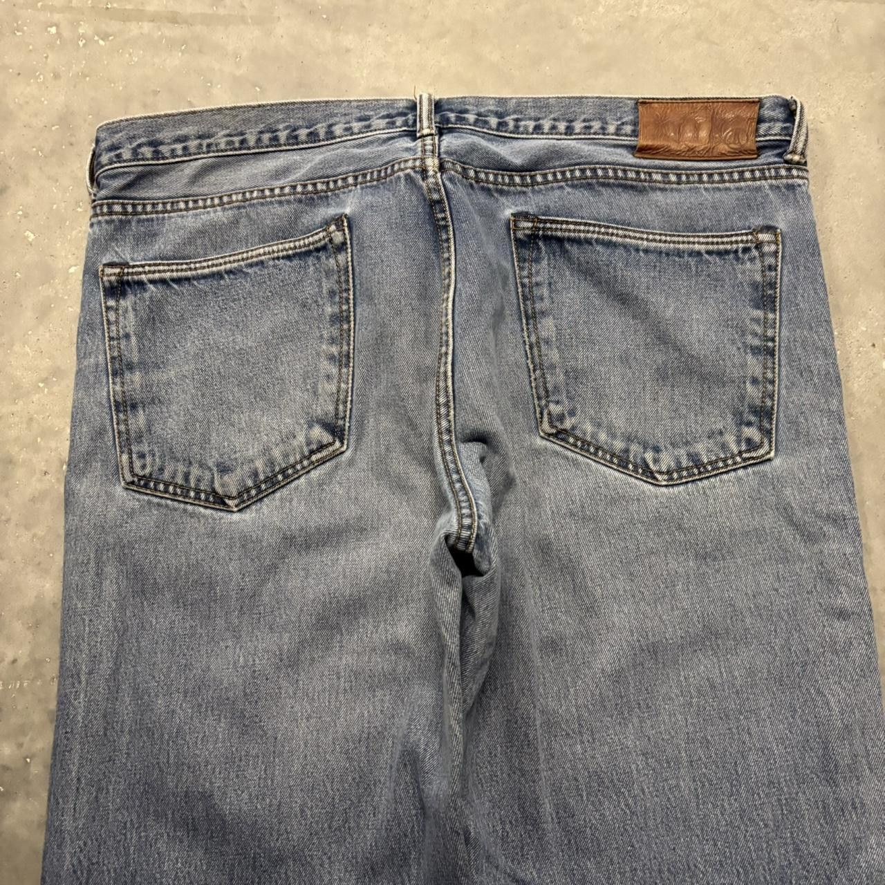 Japanese Brand × Vintage Crazy Vintage Y2K/2000s Faded Medium Wash Essential Denim Jeans! Size US 38 / EU 54 - 7 Thumbnail