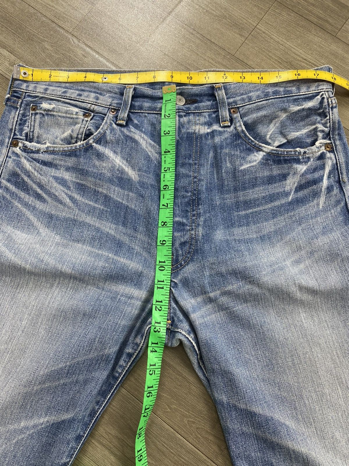 Levi's Vintage Clothing 🇯🇵Vintage Levis 501XX LVC Rindem Selvedge Distressed Jeans Size US 36 / EU 52 - 22 Thumbnail