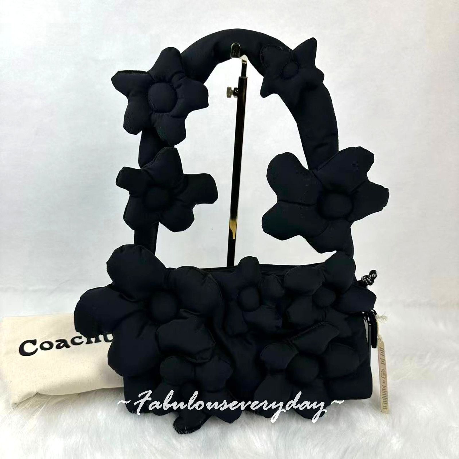 Coach Coachtopia Loop Shoulder Recycled Polyester Floral Appliqué Size ONE SIZE - 1 Thumbnail