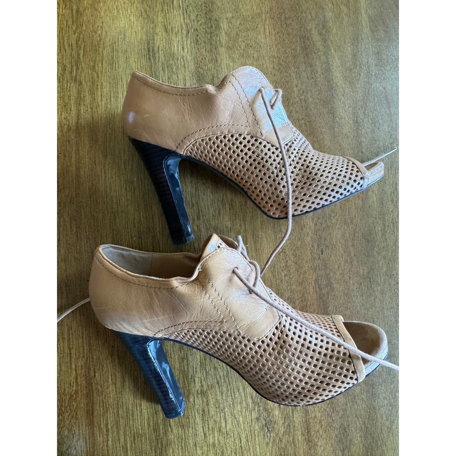 Nine West Nine West Tan Leather Peep Toe Booties Lace Up Heel 7.5M Size US 7.5 / IT 37.5 - 4 Thumbnail