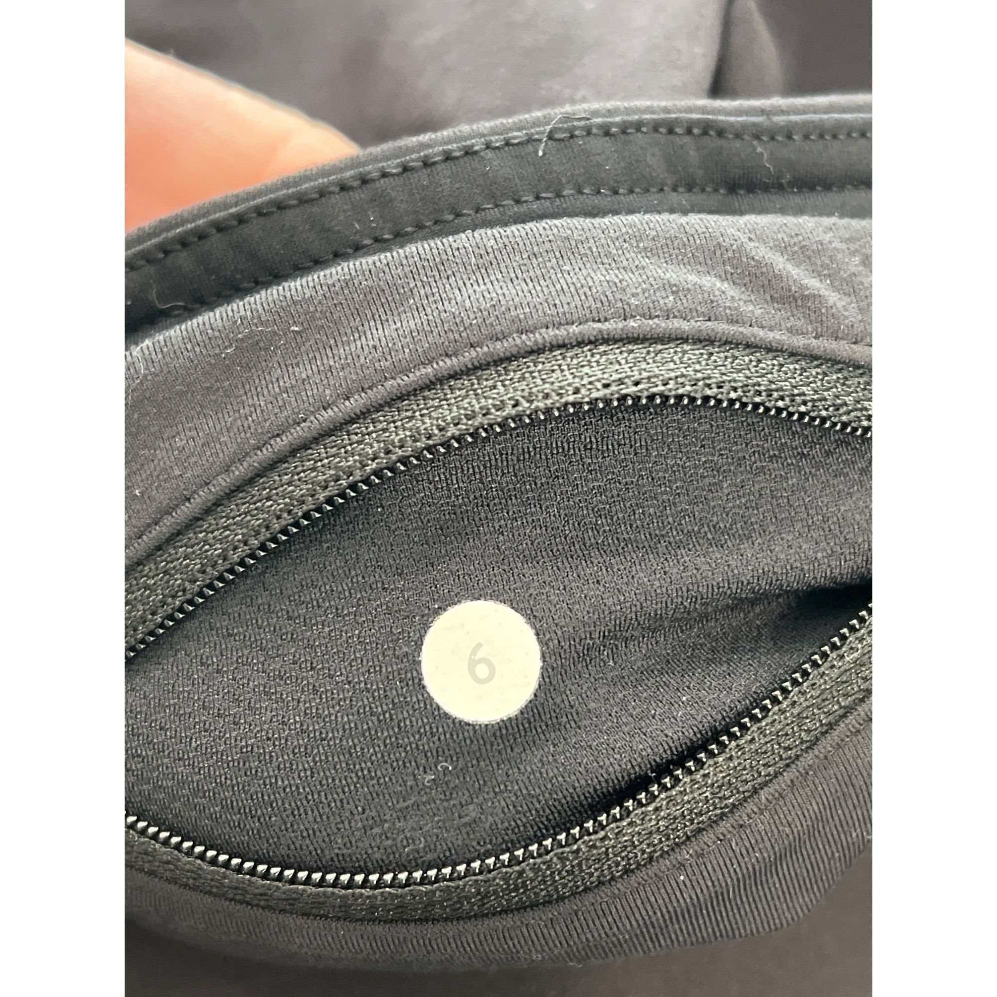 Lululemon 𝓛𝓾𝓵𝓾𝓵𝓮𝓶𝓸𝓷 speed up Size 6 3” inseam Size 28" / US 6 / IT 42 - 3 Thumbnail