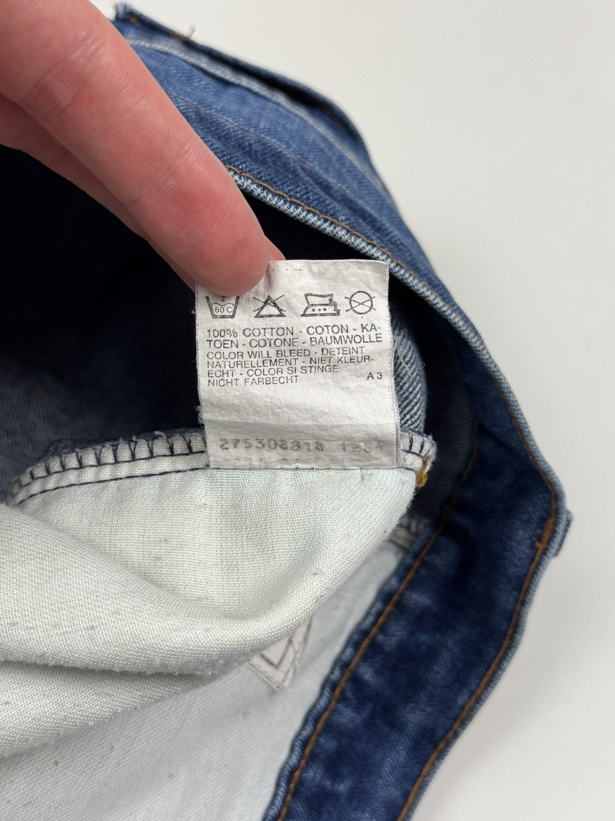 Levi's 1980’s Vintage Levi’s 565 Washed Denim Leather Tab Jeans Size US 33 - 15 Thumbnail
