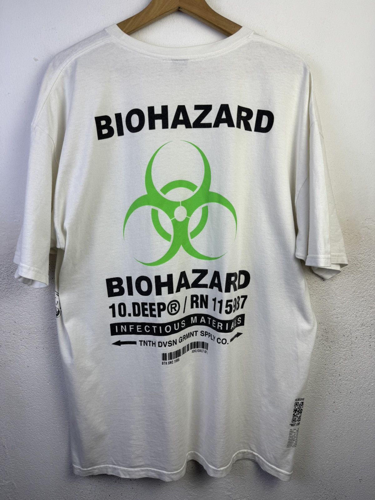 Designer Biohazard Tee Size US XL / EU 56 / 4 - 1 Thumbnail
