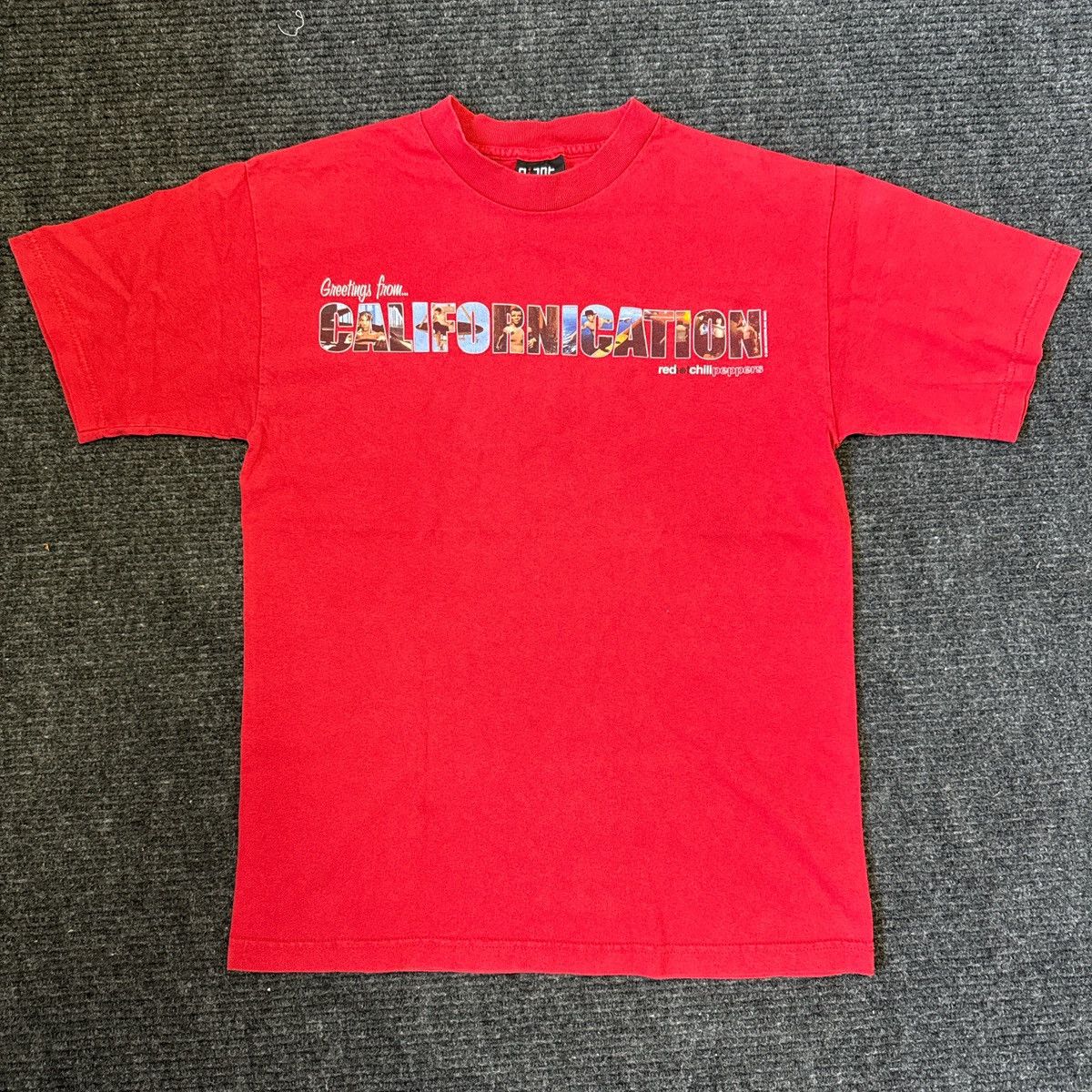 Giant Vintage Red Hot Chili Peppers Californication Band Tee Size US M / EU 48-50 / 2 - 2 Thumbnail