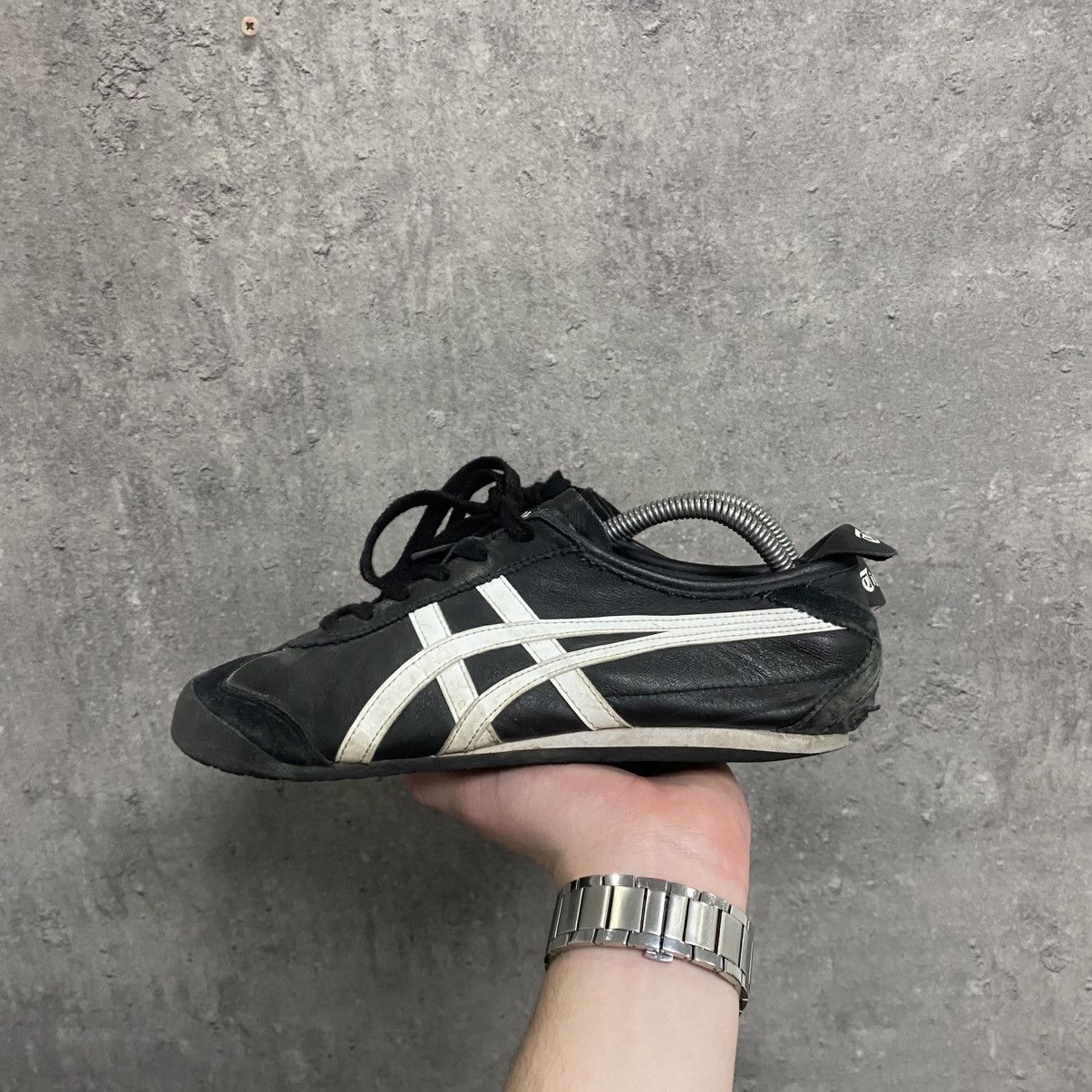 Asics Vintage Asics Onitsuka Tiger Black/White Low Top Sneakers Size US 6.5 / EU 39-40 - 6 Thumbnail