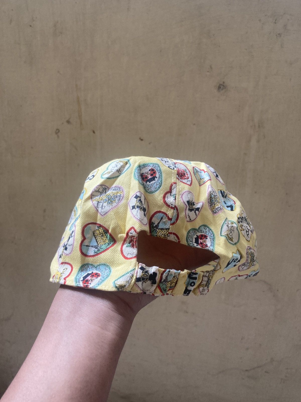 Chanel RaRe vintage chanel love caps Size ONE SIZE - 3 Thumbnail