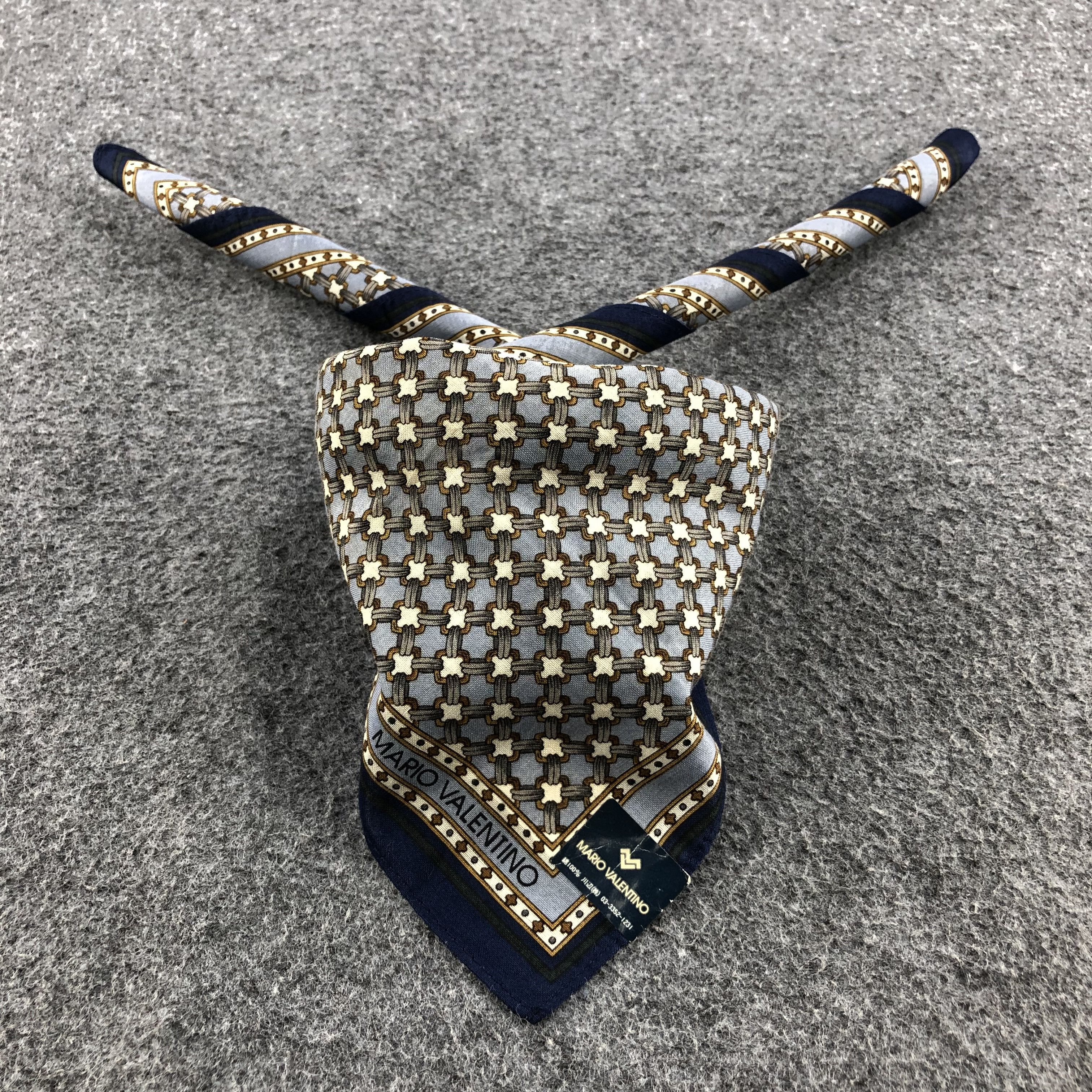 Mario Valentino Mario Valentino Handkerchief Neckerchief Bandana H1335 Size ONE SIZE - 1 Thumbnail