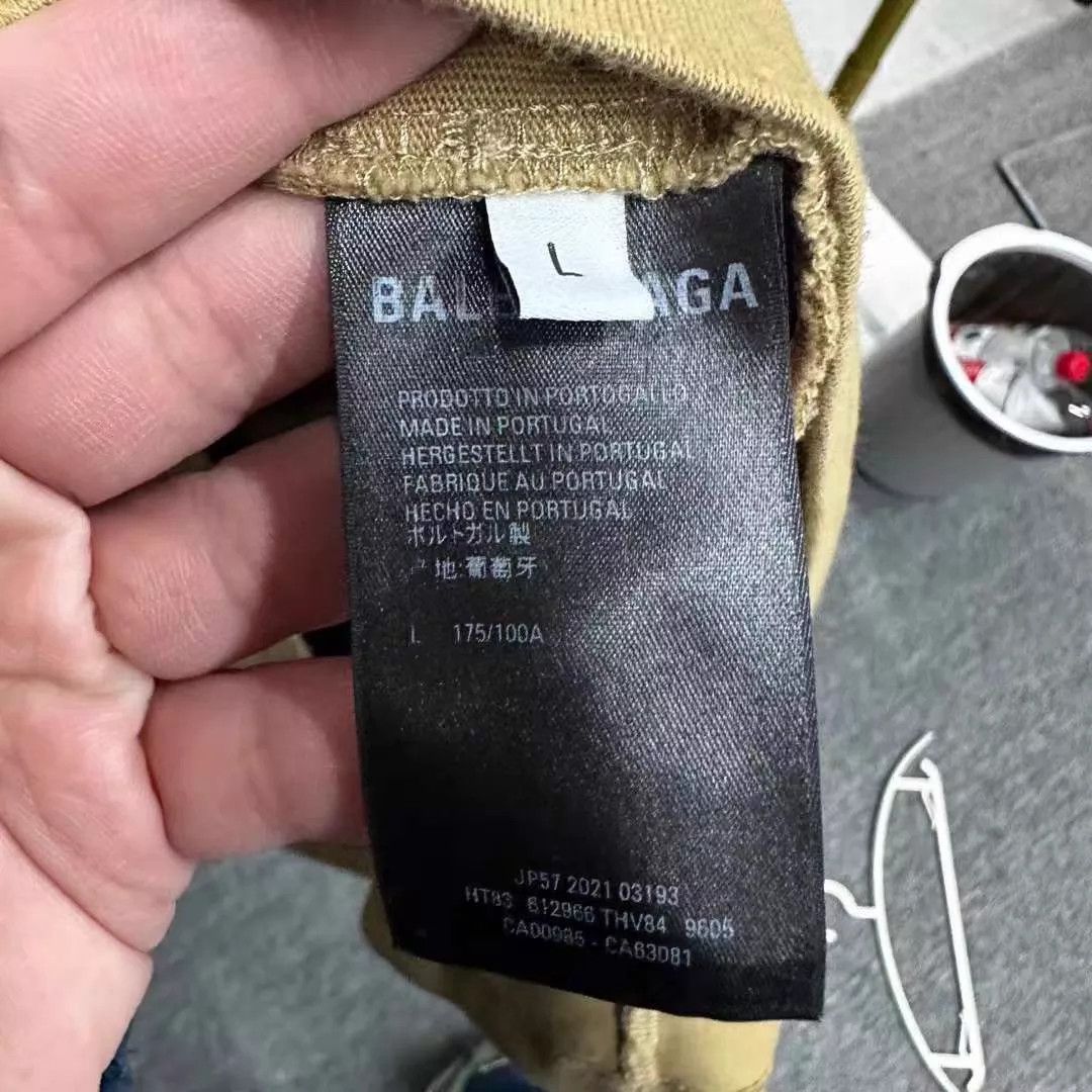 Balenciaga Balenciaga Khaki Grain Short Sleeve L Size US L / EU 52-54 / 3 - 4 Thumbnail