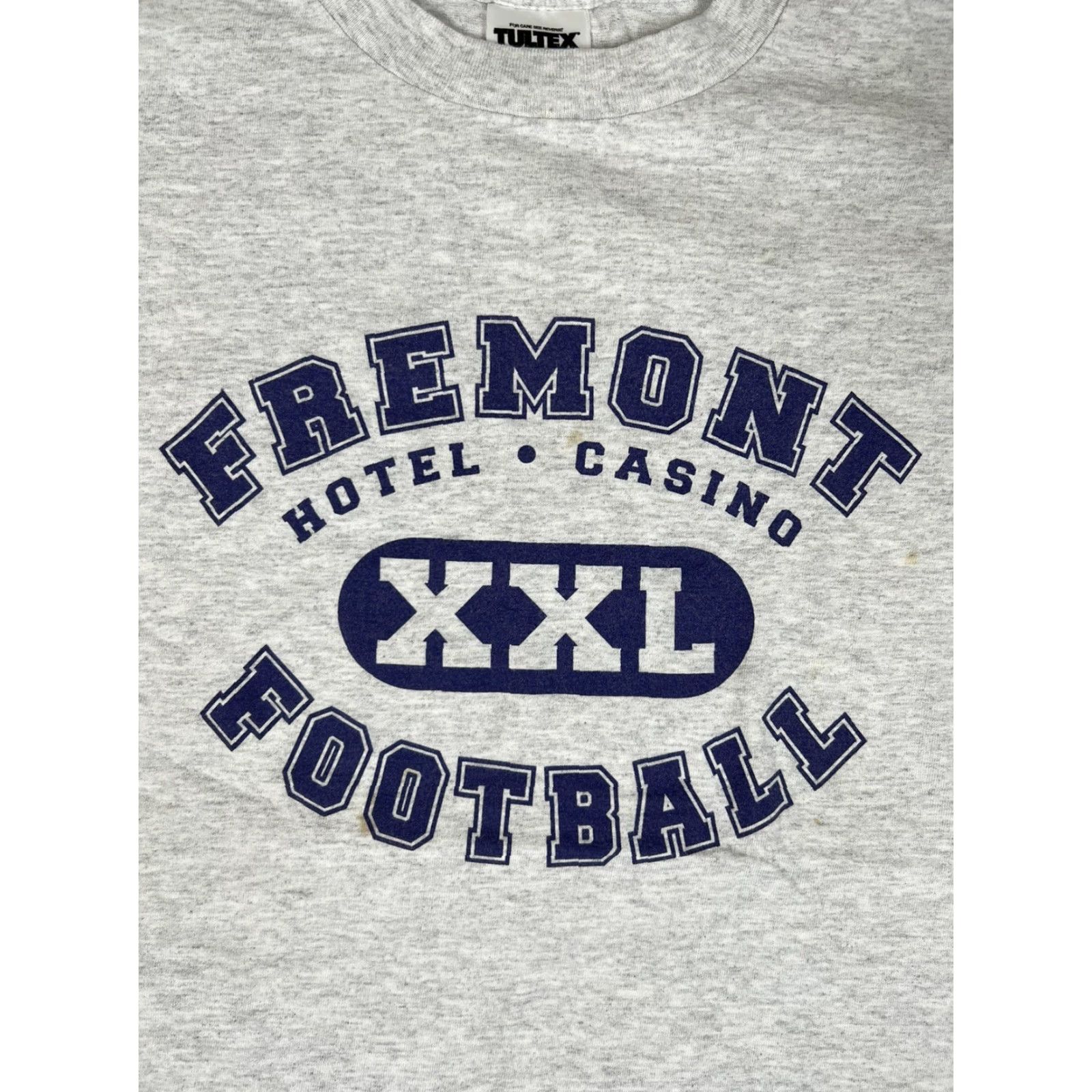 Tultex VINTAGE Las Vegas Fremont Star Dust Football T-Shirt 1998 90s Size L Gray Mens Long Sleeve? Size US L / EU 52-54 / 3 - 4 Thumbnail