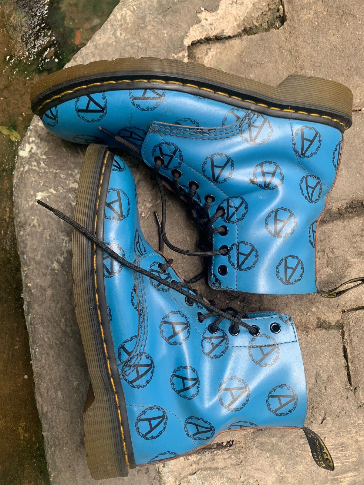 Dr. Martens × Supreme × Undercover Anarchy Boots Size US 8.5 / EU 41-42 - 2 Thumbnail