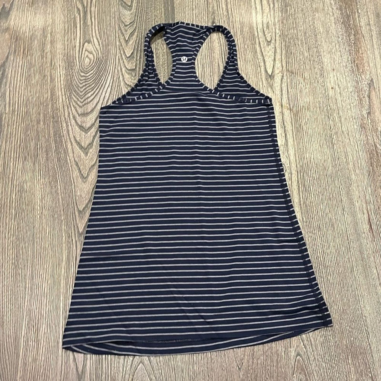 Vintage Lululemon Tank Top Striped Racerback Sleeveless Navy Gray 6 Size M / US 6-8 / IT 42-44 - 3 Thumbnail
