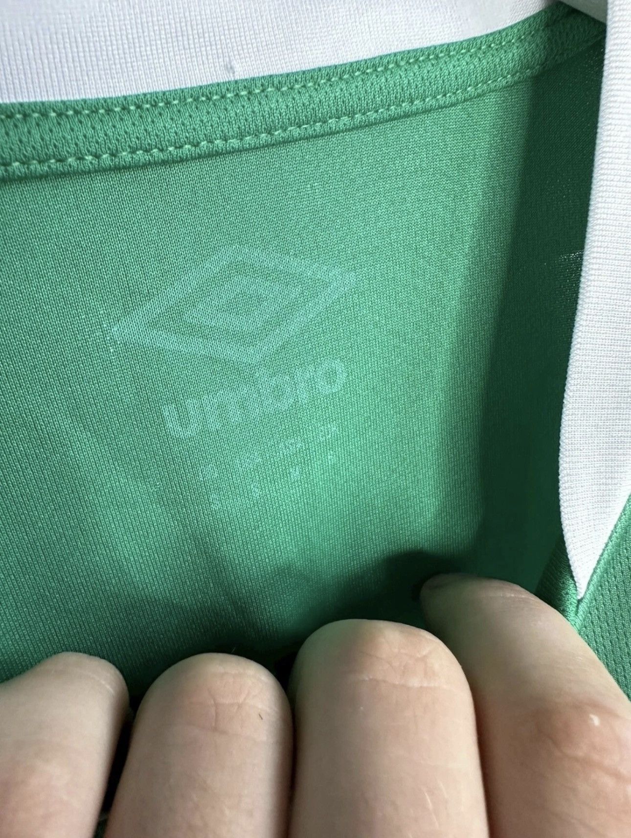 Umbro Werder Bremen Umbro 2022/23 Y2k Home Football Shirt Jersey Size US S / EU 44-46 / 1 - 7 Thumbnail