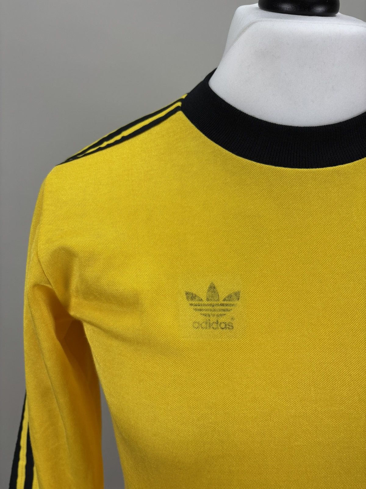 Adidas Mens vintage soccer long sleeve Adidas Erima Size Medium Size US S / EU 44-46 / 1 - 4 Thumbnail