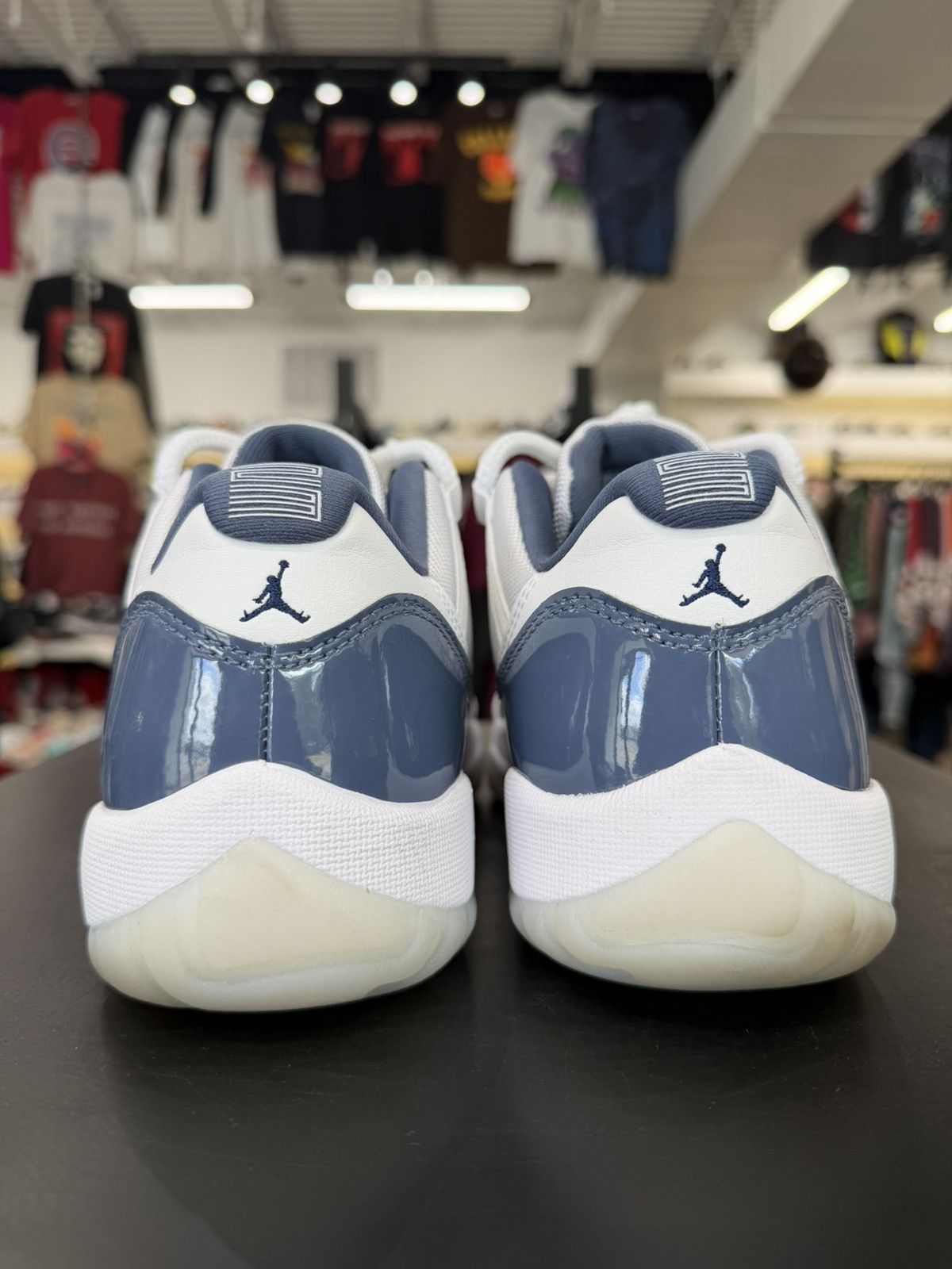 Jordan Brand Air Jordan 11 Low Diffused Blue Size 8 (2024) Size US 8 / EU 41 - 5 Thumbnail
