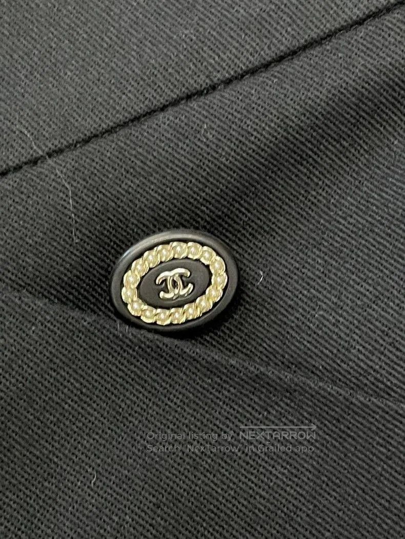 Chanel Chanel Black A-line Mini Skirt. Size US 36 / EU 52 - 2 Thumbnail