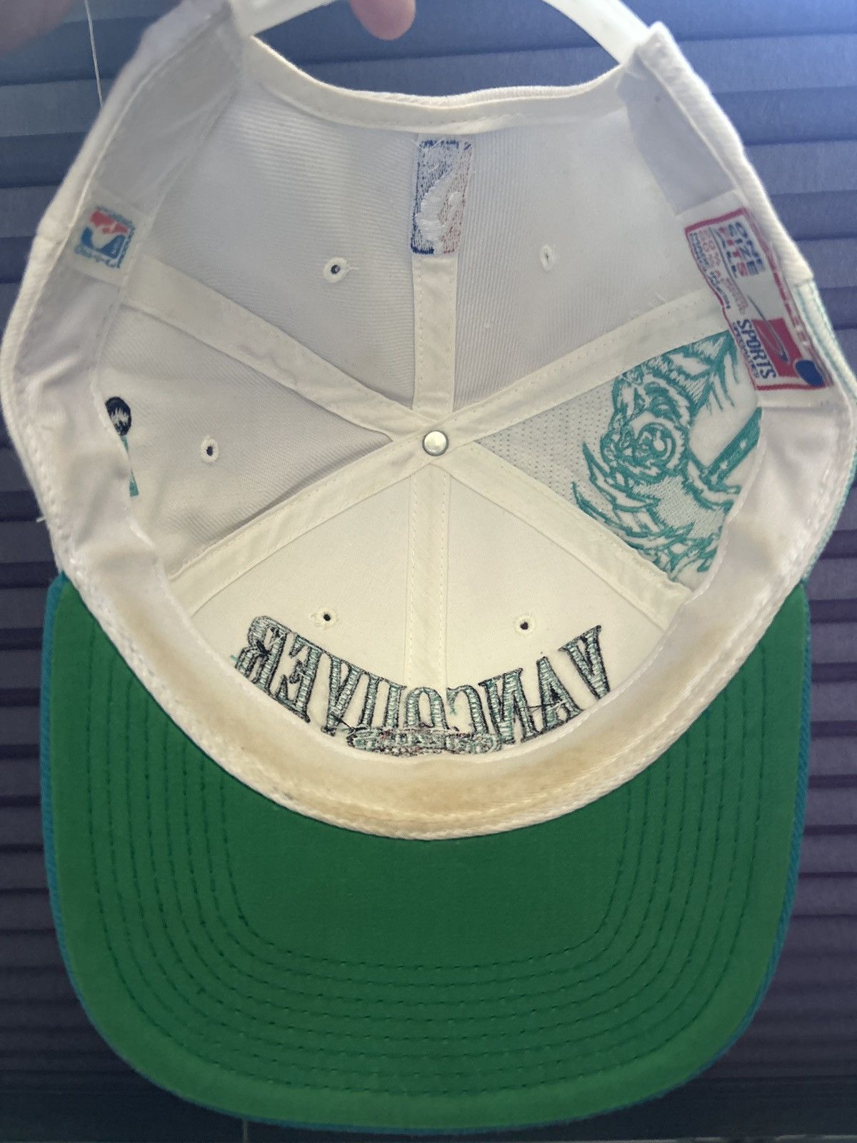Sports Specialties Vancouver grizzlies SnapBack Size ONE SIZE - 5 Thumbnail