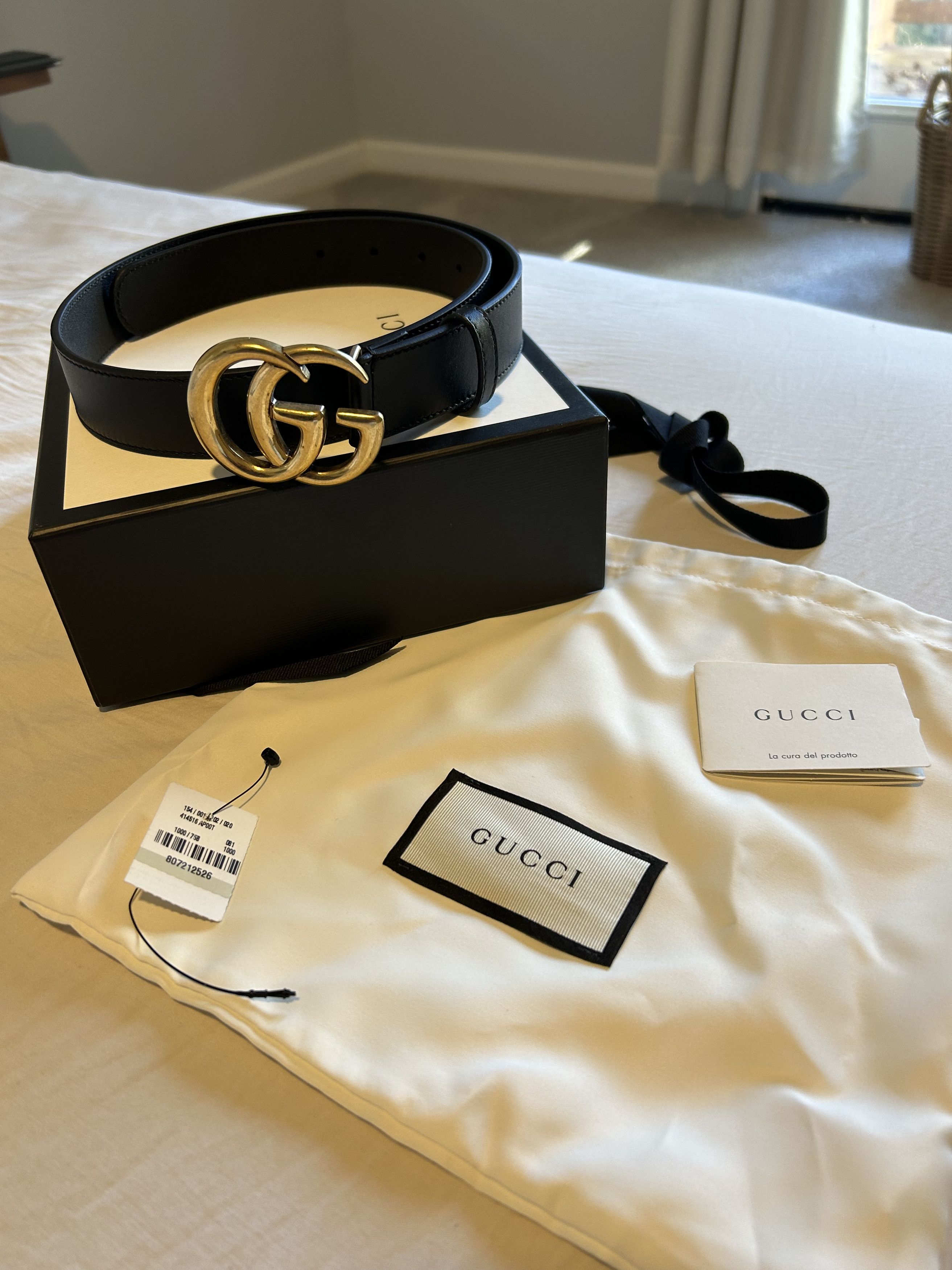 Gucci Gucci GG Marmont Thin Black Leather Belt, Size 75 Size ONE SIZE - 1 Thumbnail