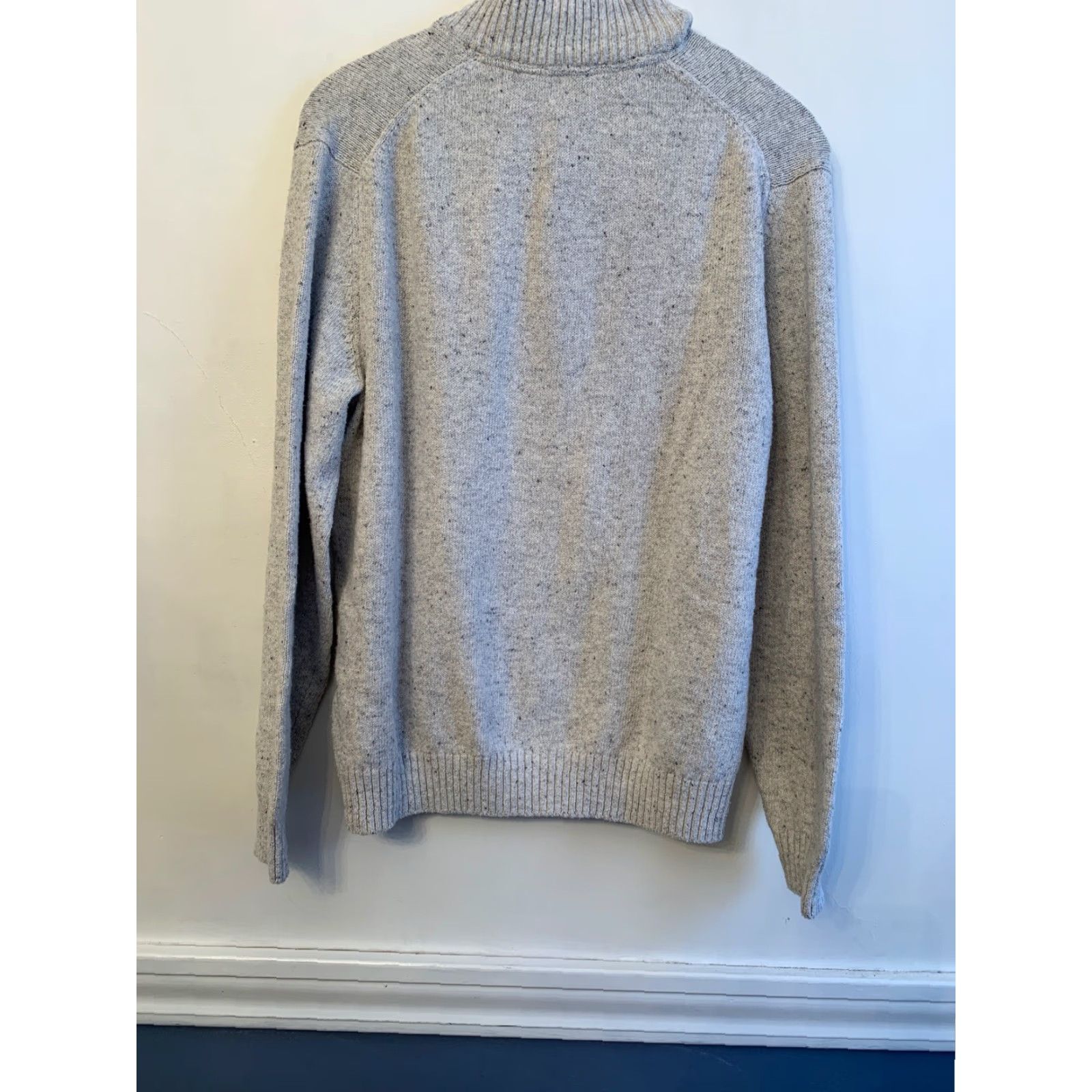 Izod Izod Men's Sweater Henley XXL Light Gray Pullover Flecked Pattern Size US XXL / EU 58 / 5 - 5 Thumbnail