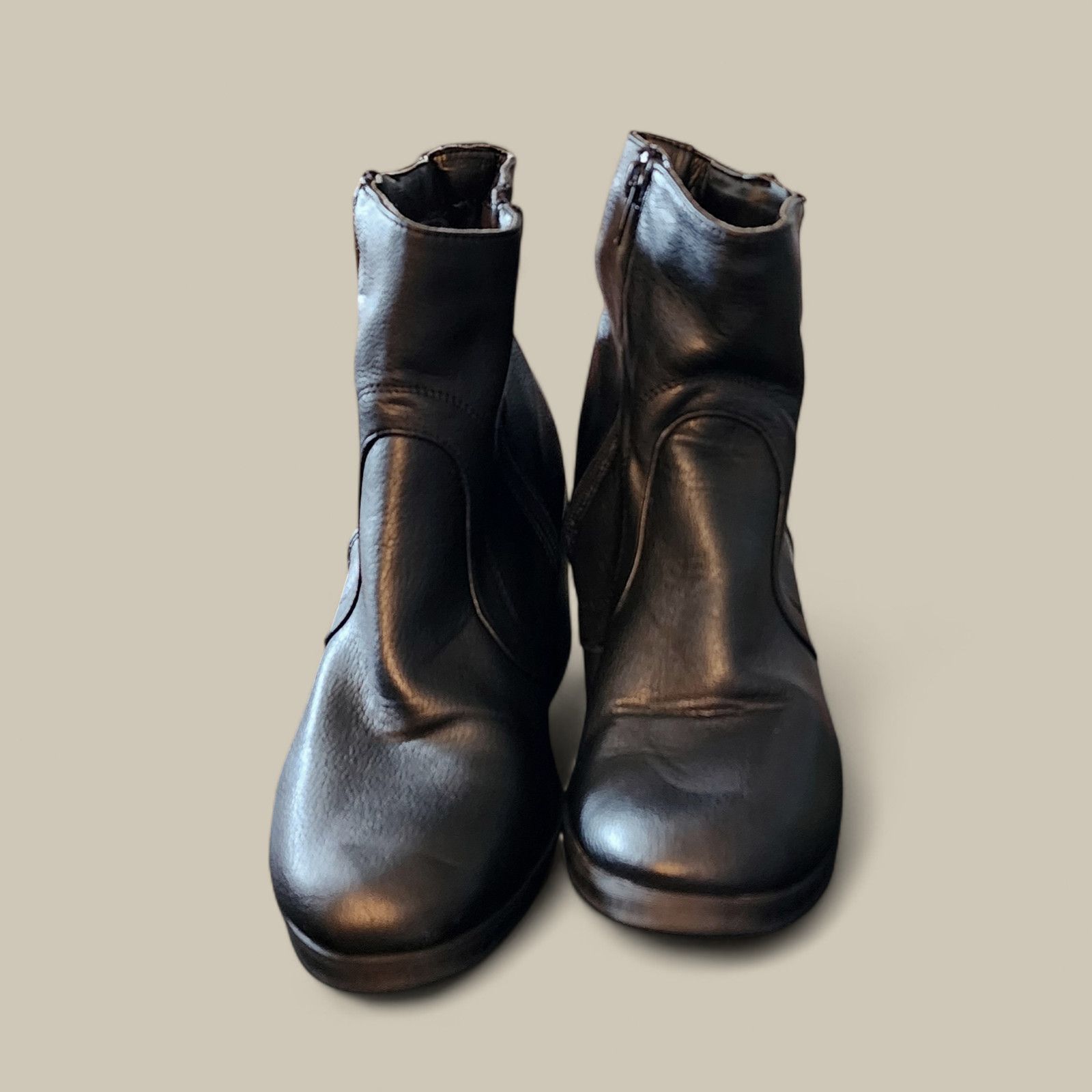 Guess Womens G By Guess Size 8.5M Ankle Boots Side Zip Block Heel Size US 8.5 / IT 38.5 - 2 Thumbnail