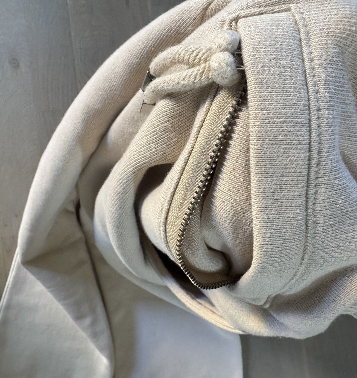 Jacquemus JACQUEMUS joggers STUDY REAL TAPE MEASUREMENTS IN PHOTOS Size US 29 - 9 Thumbnail