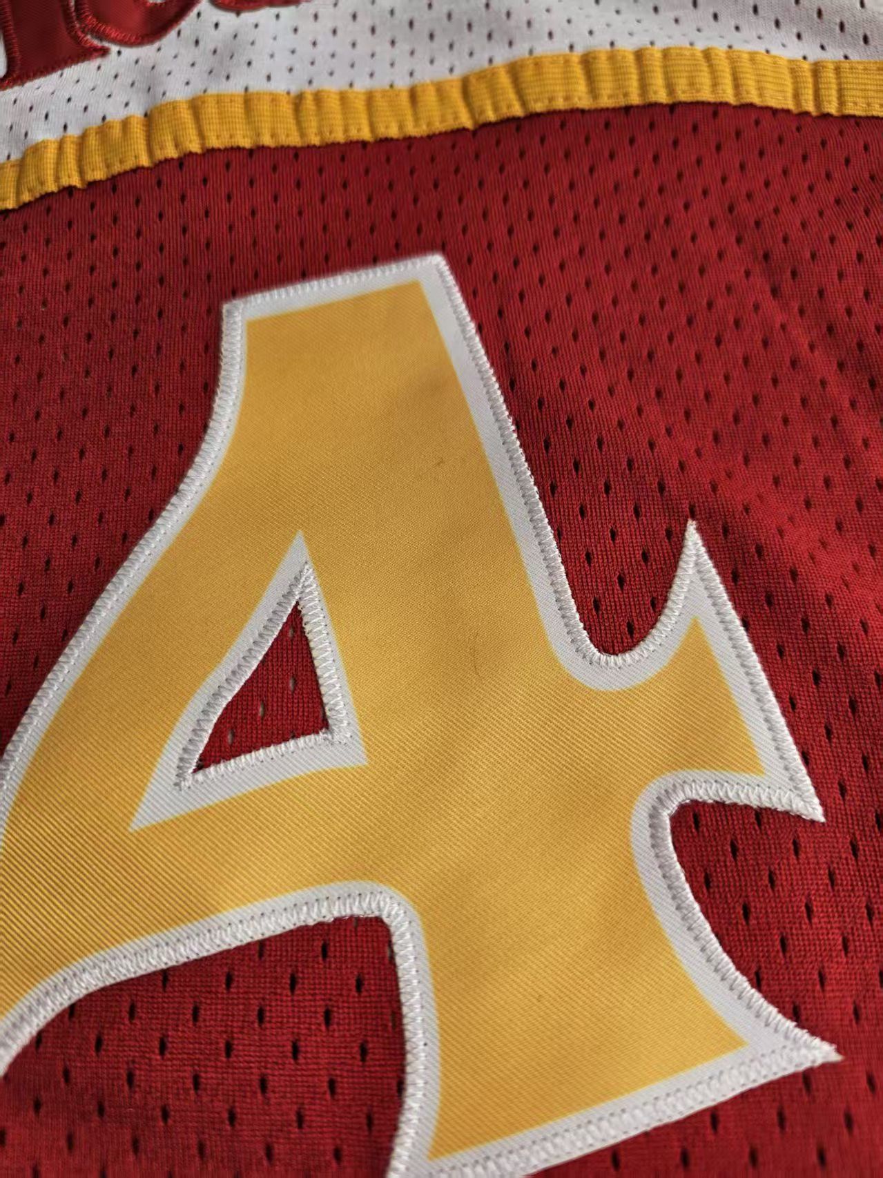NBA Atlanta Hawks #4 Spud Webb Jersey Red Size US M / EU 48-50 / 2 - 3 Thumbnail