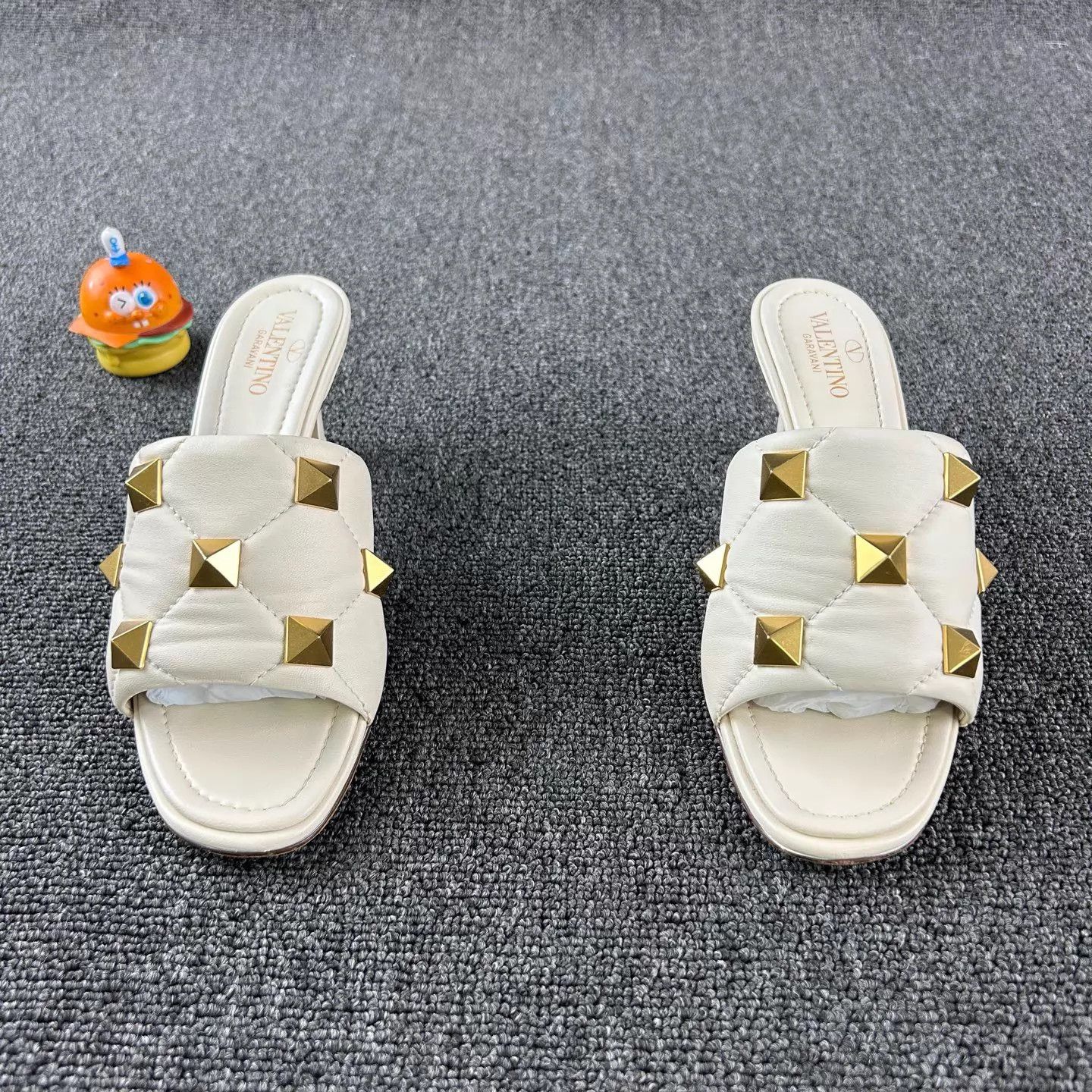 Valentino Valentino White Studded Heeled Slipper Heels 37.5 Size US 7 / IT 37 - 2 Thumbnail
