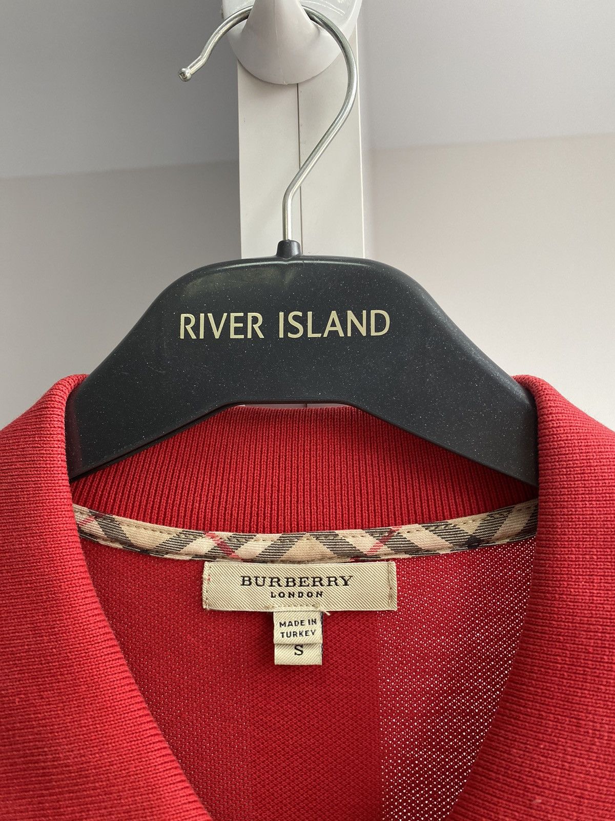 Burberry × Vintage Vintage Burberry Red Polo T-Shirt Size US S / EU 44-46 / 1 - 8 Thumbnail