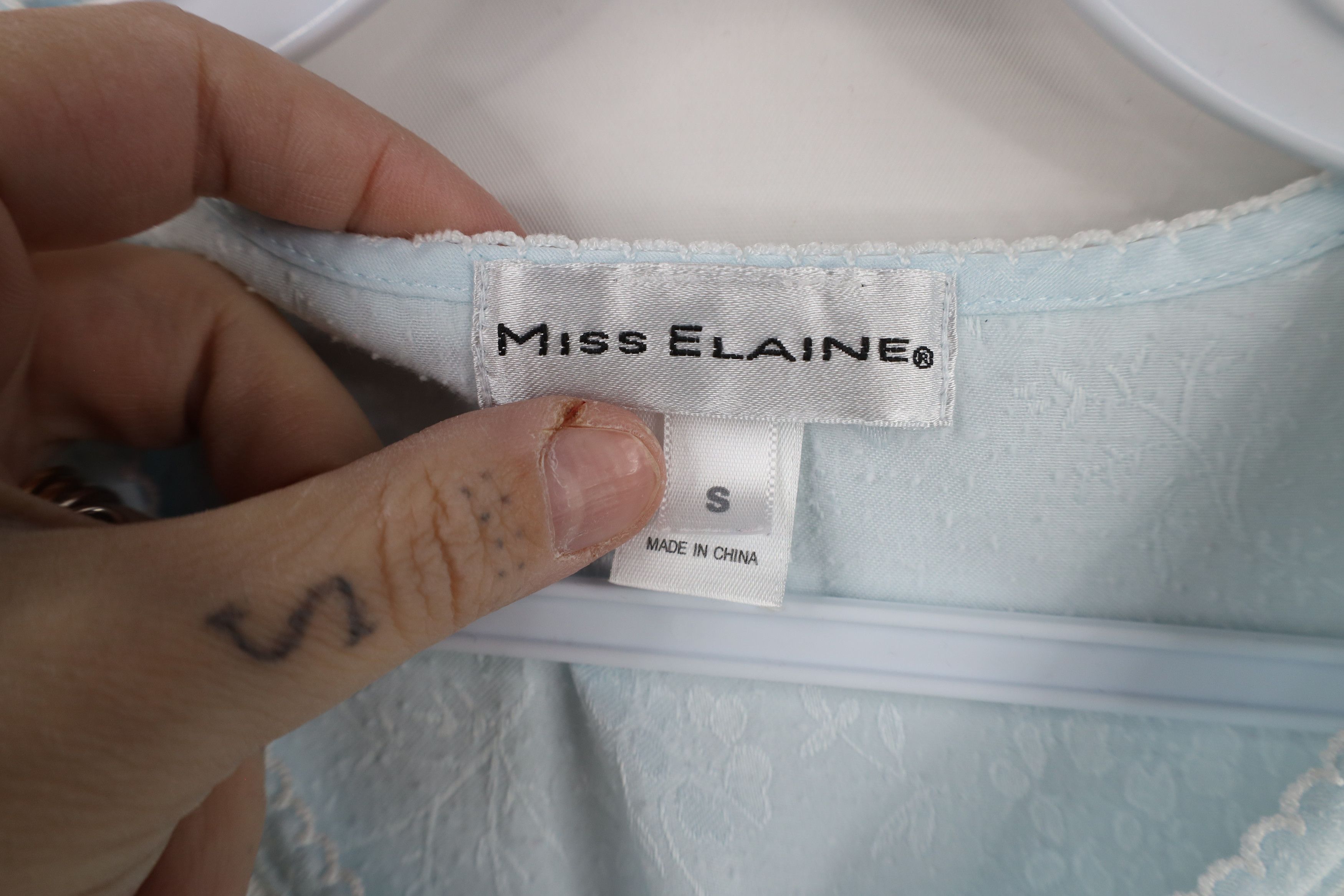 Vintage Vintage 90s Miss Elaine Lace Knit Night Gown Sleep Shirt Size S / US 4 / IT 40 - 9 Thumbnail