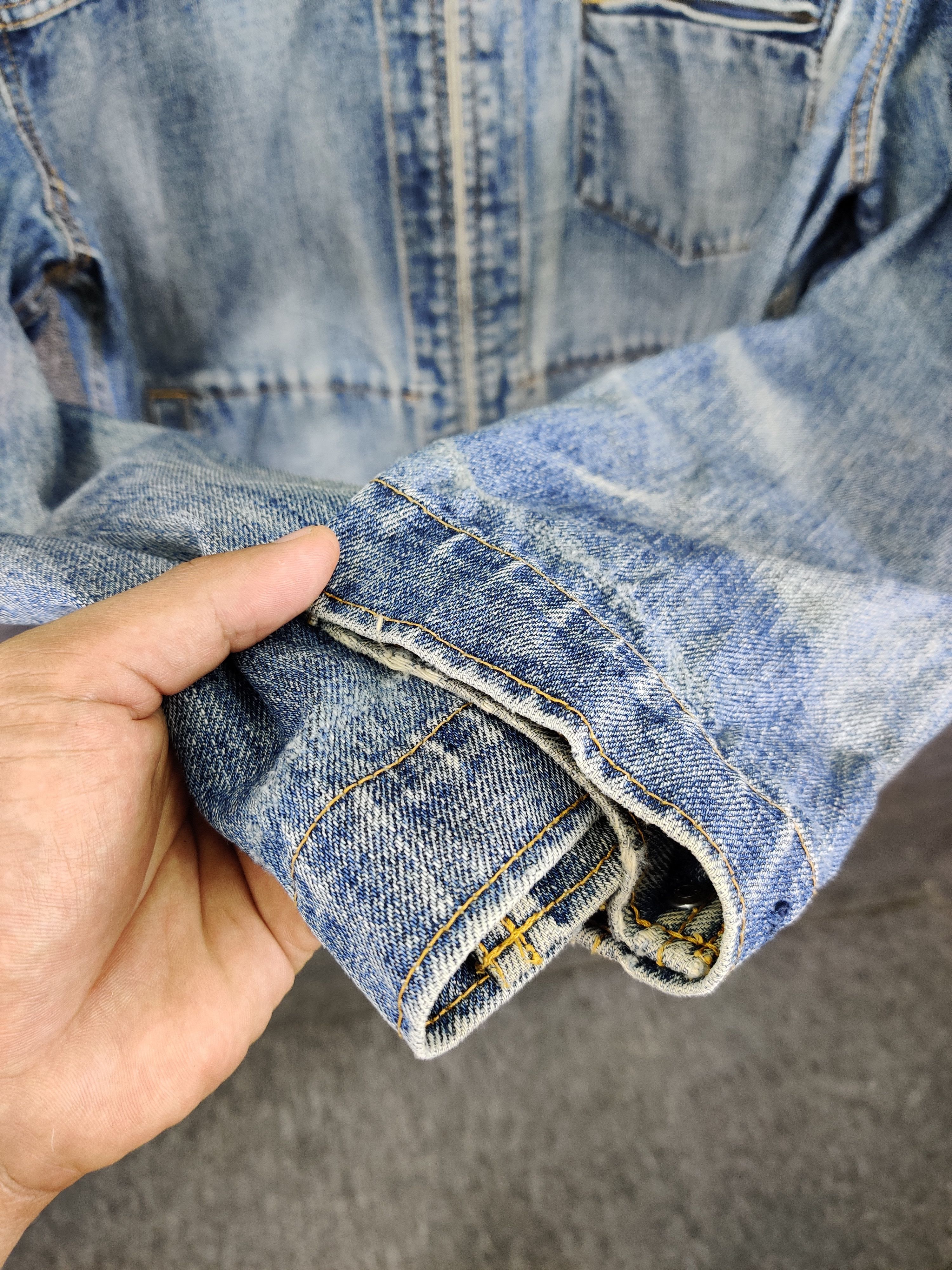 Uniqlo Vintage Thrashed Uniqlo Distressed Denim Trucker Jacket Size US XL / EU 56 / 4 - 13 Thumbnail