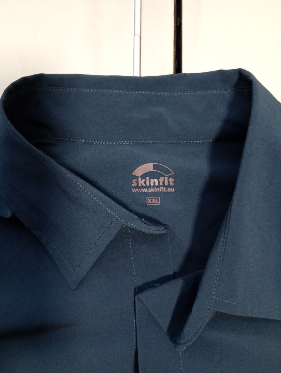 Swarovski Skinfit x Swarovski Optik Hiking Shirt Size US XXL / EU 58 / 5 - 9 Thumbnail