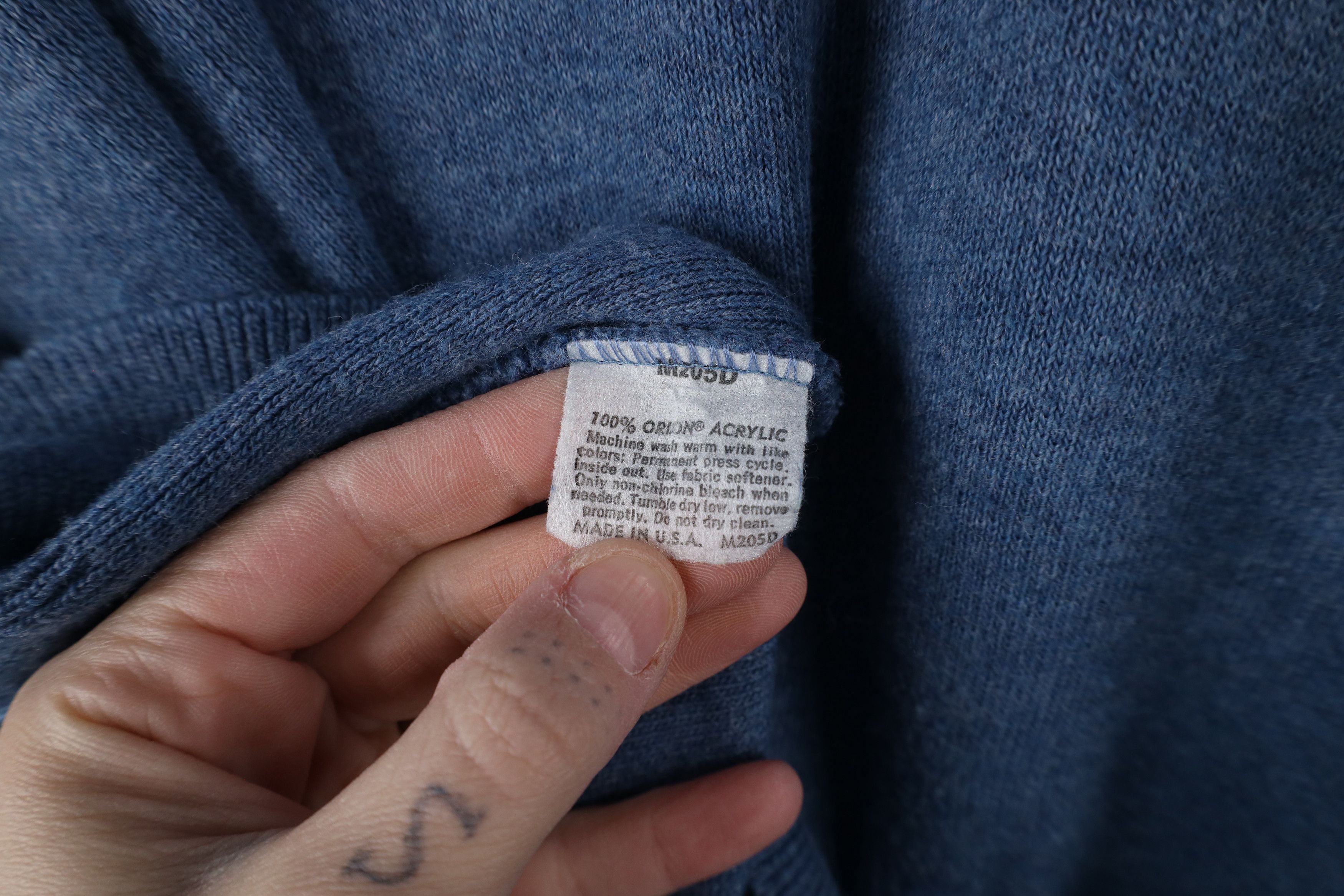 Vintage Vintage 70s Streetwear Knit V-Neck Sweater Blue Acrylic USA Size US XL / EU 56 / 4 - 7 Thumbnail