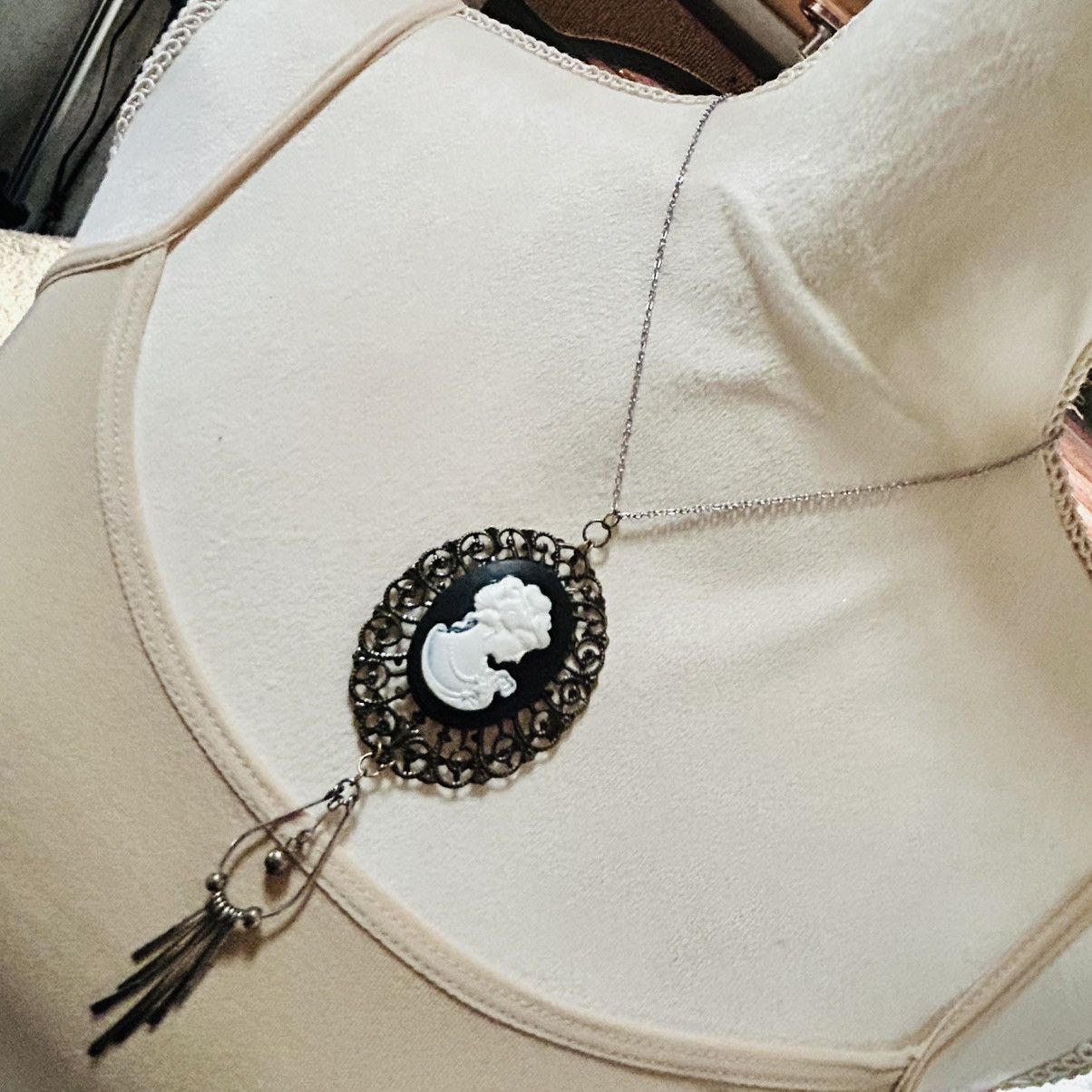 Handmade Handcrafted black and white Victorian lady cameo necklace Size ONE SIZE - 1 Thumbnail