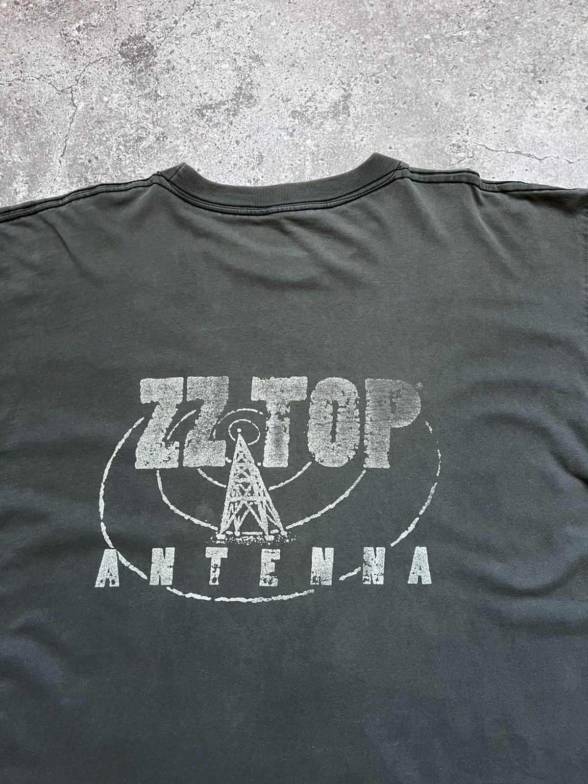 Band Tees × Vintage Vintage 90s ZZ Top Antenna Single Stich Rock Band T-shirt Size US XL / EU 56 / 4 - 15 Thumbnail