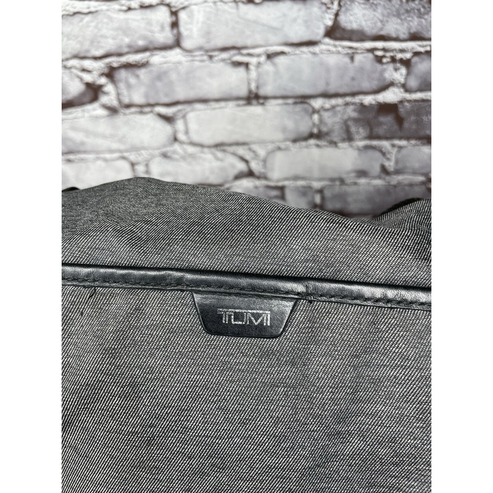 Tumi TUMI T Tech Black Leather Accents Men Messenger Bag Crossbod Size ONE SIZE - 6 Thumbnail