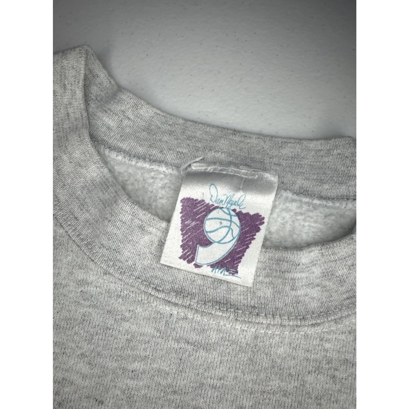 Vintage VINTAGE Dan Majerle Hoopwear Made In USA Crewneck Sweatshirt Suns Tag XL Fits S Gray Men Sweatshirt USA 90s? Size US S / EU 44-46 / 1 - 3 Thumbnail