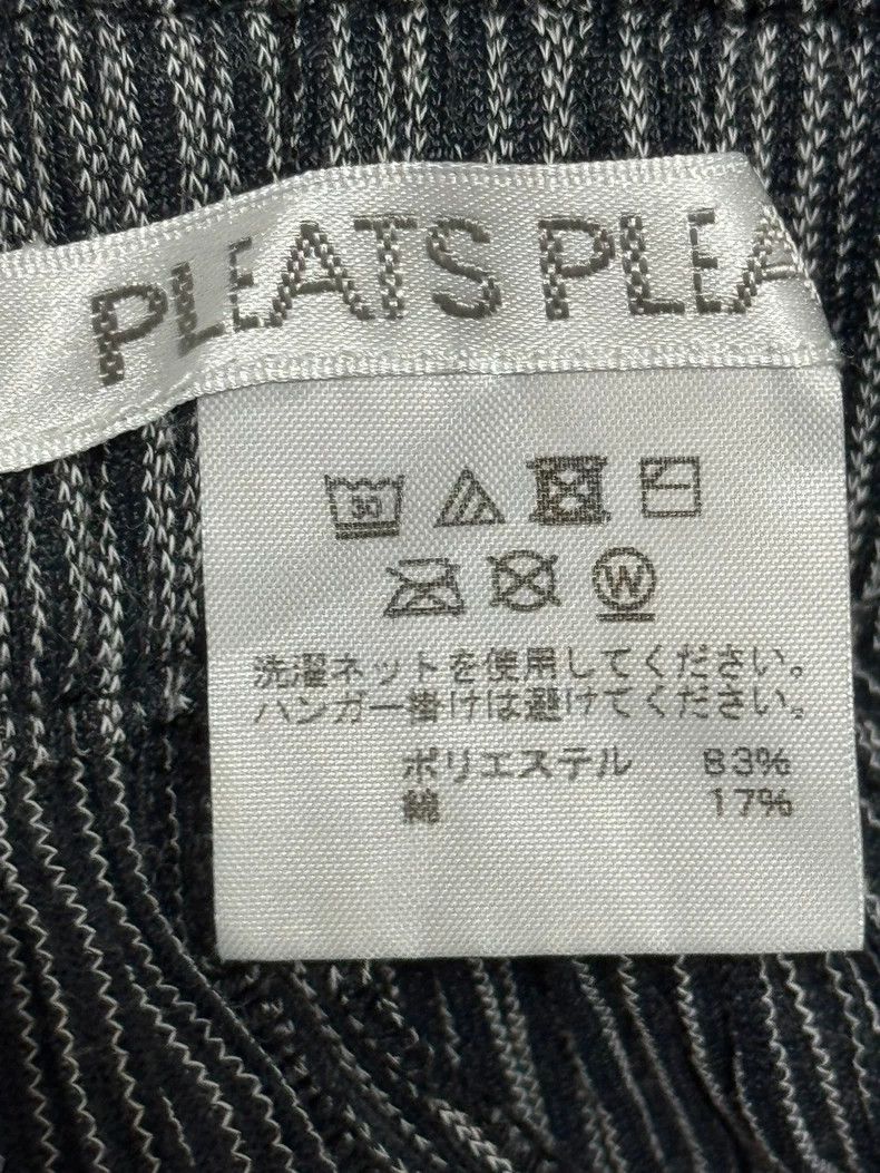 Issey Miyake Issey Miyake size:3 Grey pleated short-sleeved shirt Size S / US 4 / IT 40 - 8 Thumbnail