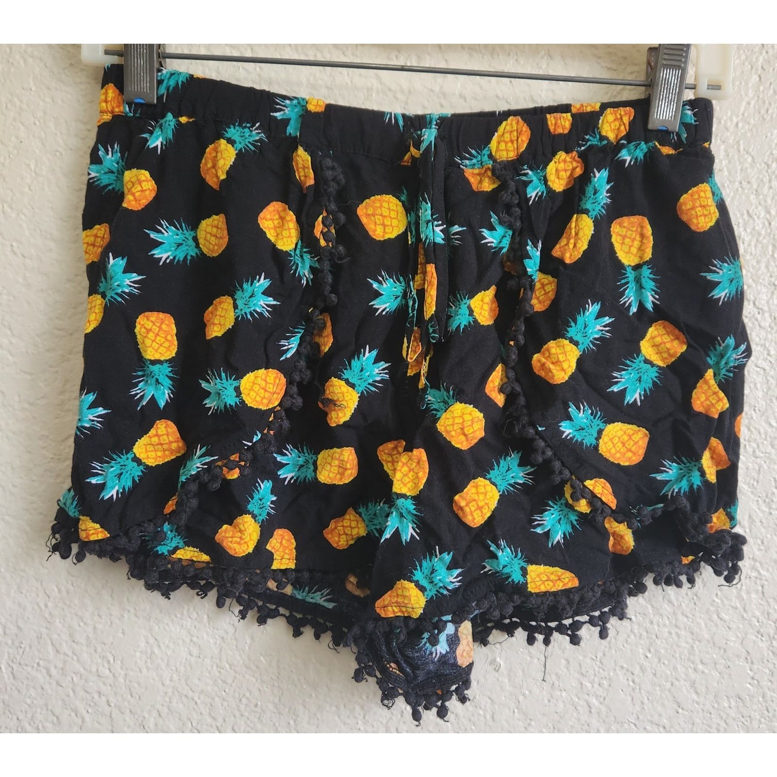 Other Black Yellow Green Pineapple Print Pull On Shorts Small Size 26" / US 2 / IT 38 - 1 Thumbnail